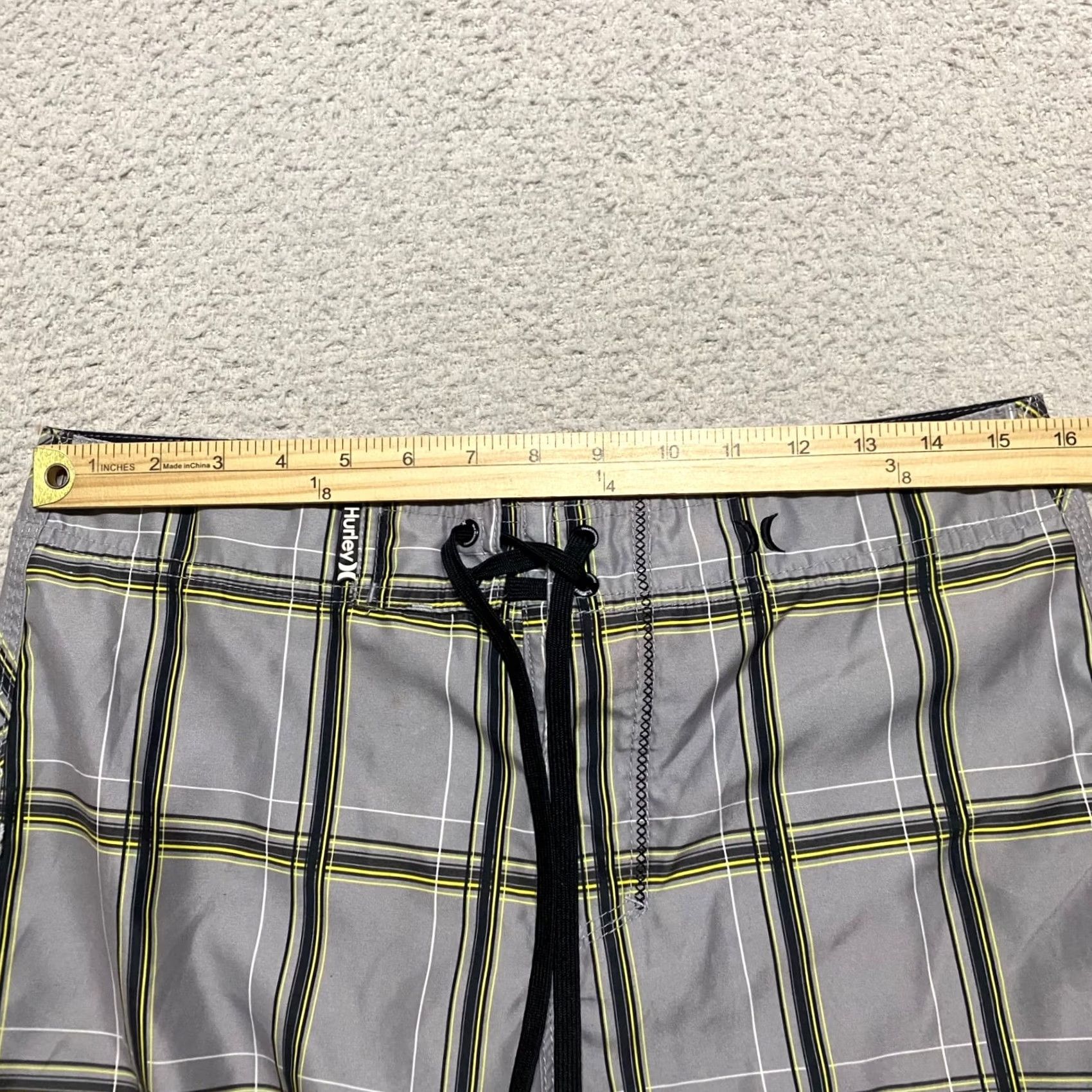 Hurley Hurley Mens Bermuda Shorts 31 Multicolor Plaid Check Quick Dry Pockets Inseam 10" Outdoor Beach Casual Regular Size 31 Mens Size US 31 - 7 Thumbnail