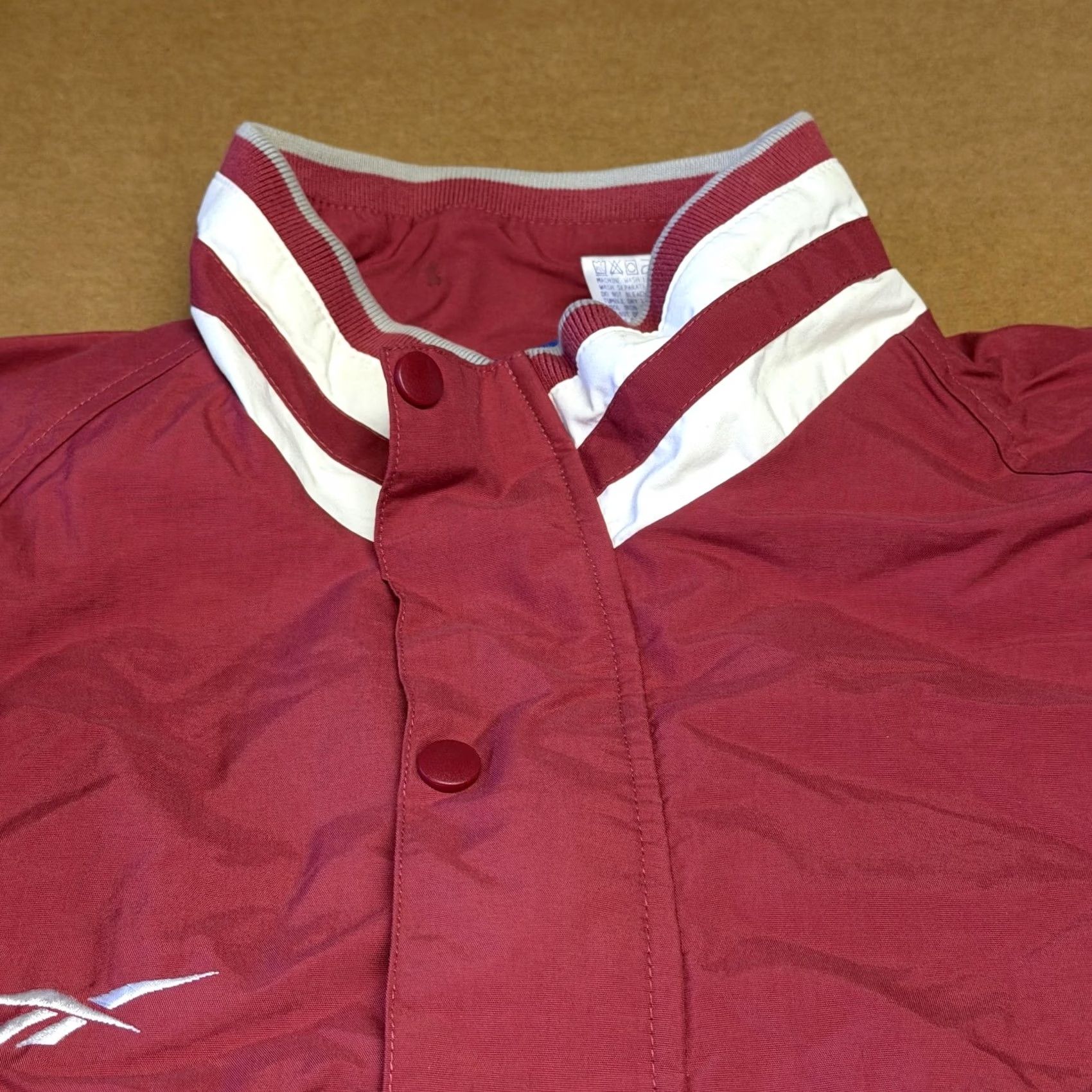 Reebok VINTAGE Reebok Jacket Mens XL Red Nylon Varsity Full Zip Windbreaker 90s Wind-Resistant Zipper Pockets Embroidered Logo Striped Rib Trim Casual Travel Size US XL / EU 56 / 4 - 7 Thumbnail