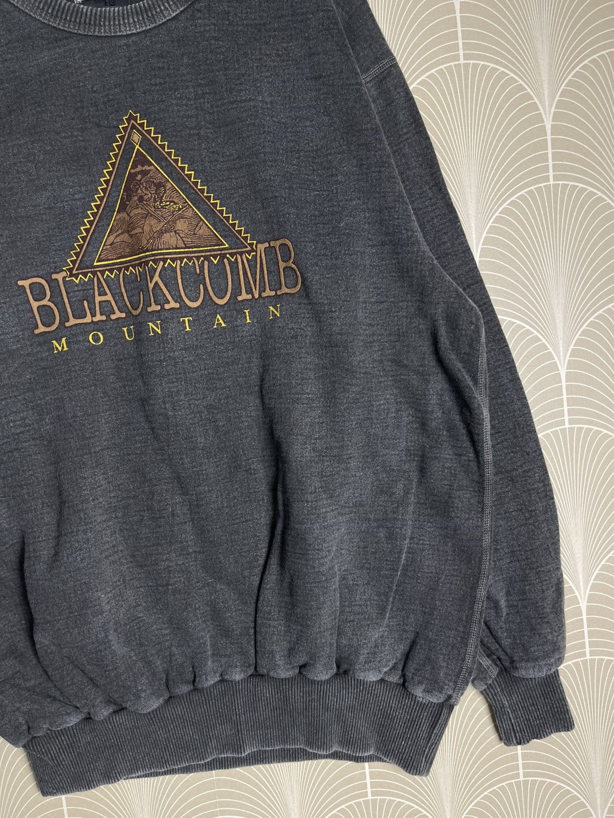 Vintage 90s CANADIAN CLASSIC BLACKCOMB MOUNTAIN CREWNECK Size US L / EU 52-54 / 3 - 4 Thumbnail