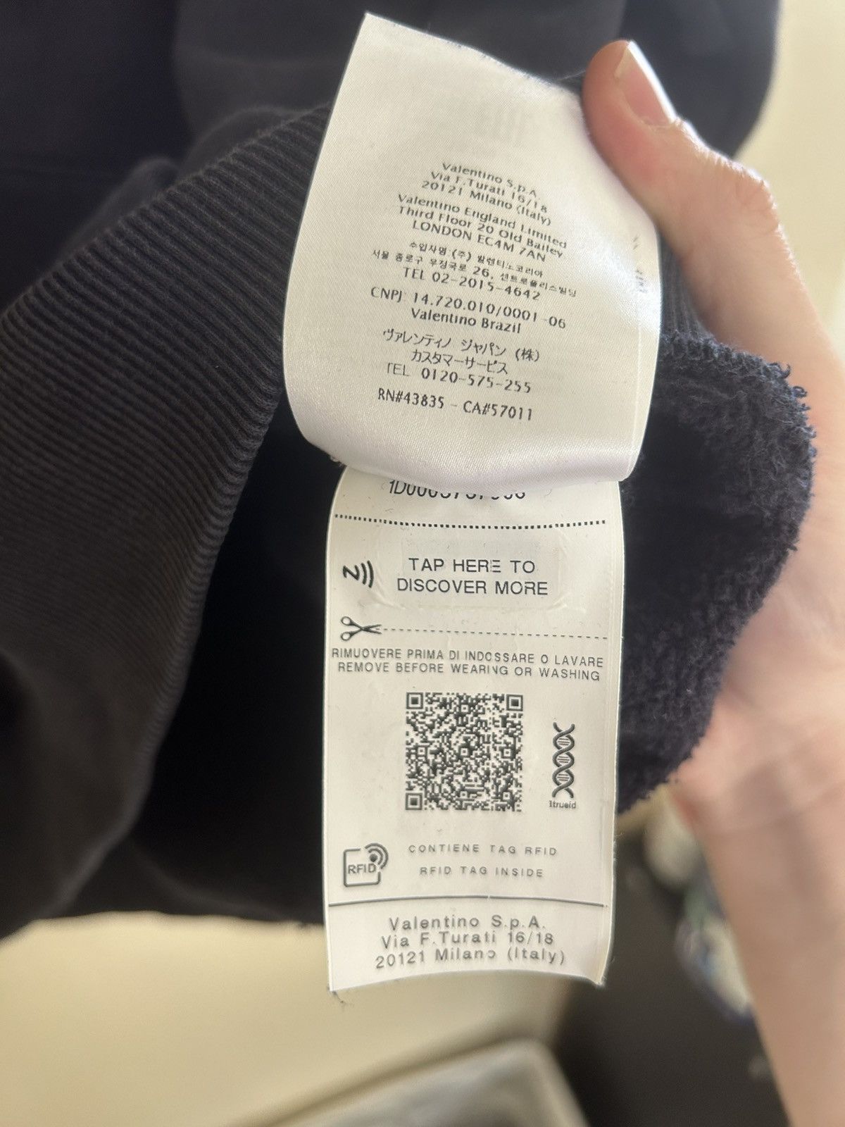 Valentino Valentino Logo Hoodie Size US L / EU 52-54 / 3 - 9 Thumbnail