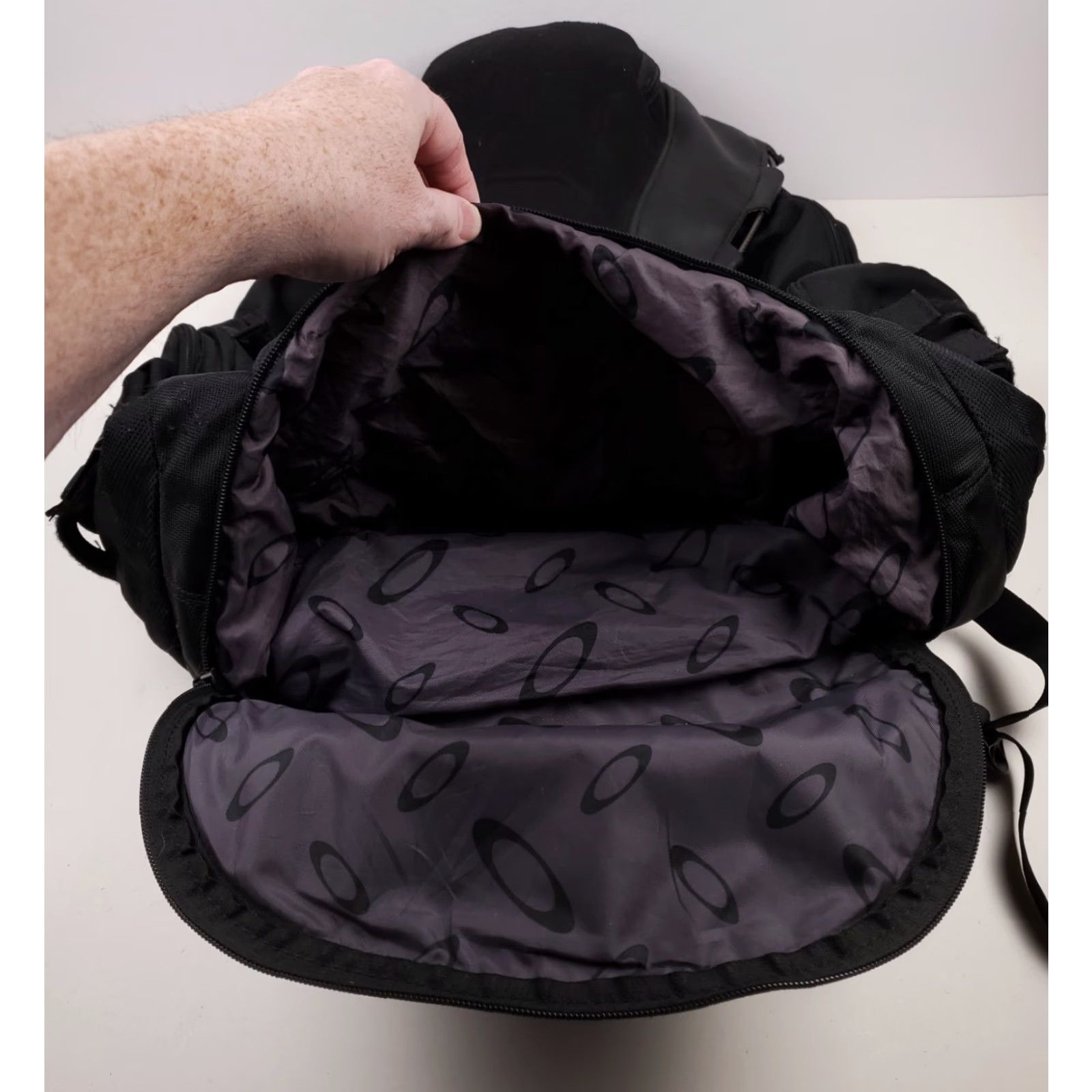 Oakley Oakley Kitchen Sink Backpack Stealth Black 34L Laptop Tactical Hiking Men Backpack Black 34L Navy? Size ONE SIZE - 2 Thumbnail