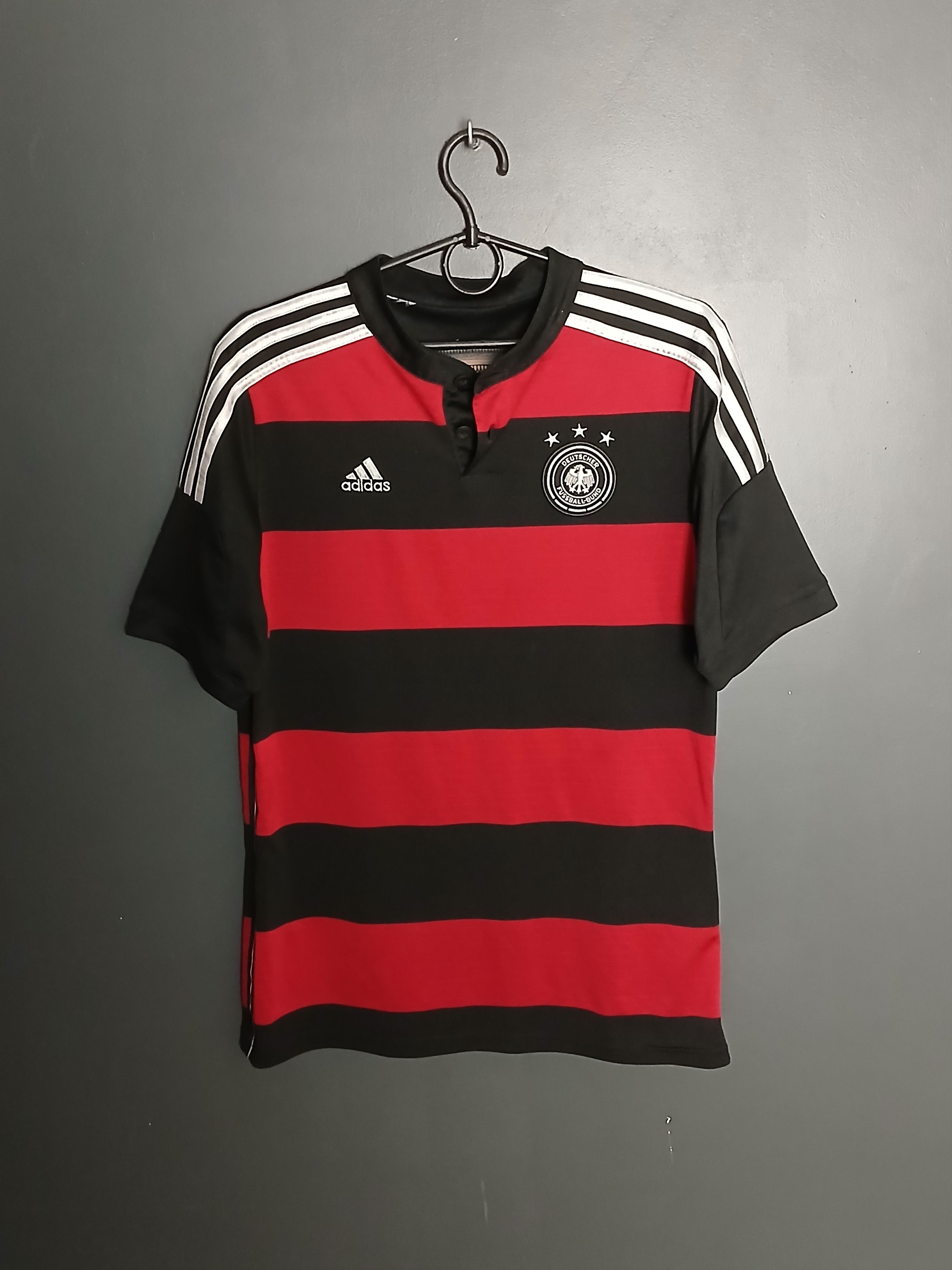 Other Germany National Team 2014/2015 Away Football Jersey T-Shirt Size US M / EU 48-50 / 2 - 1 Thumbnail
