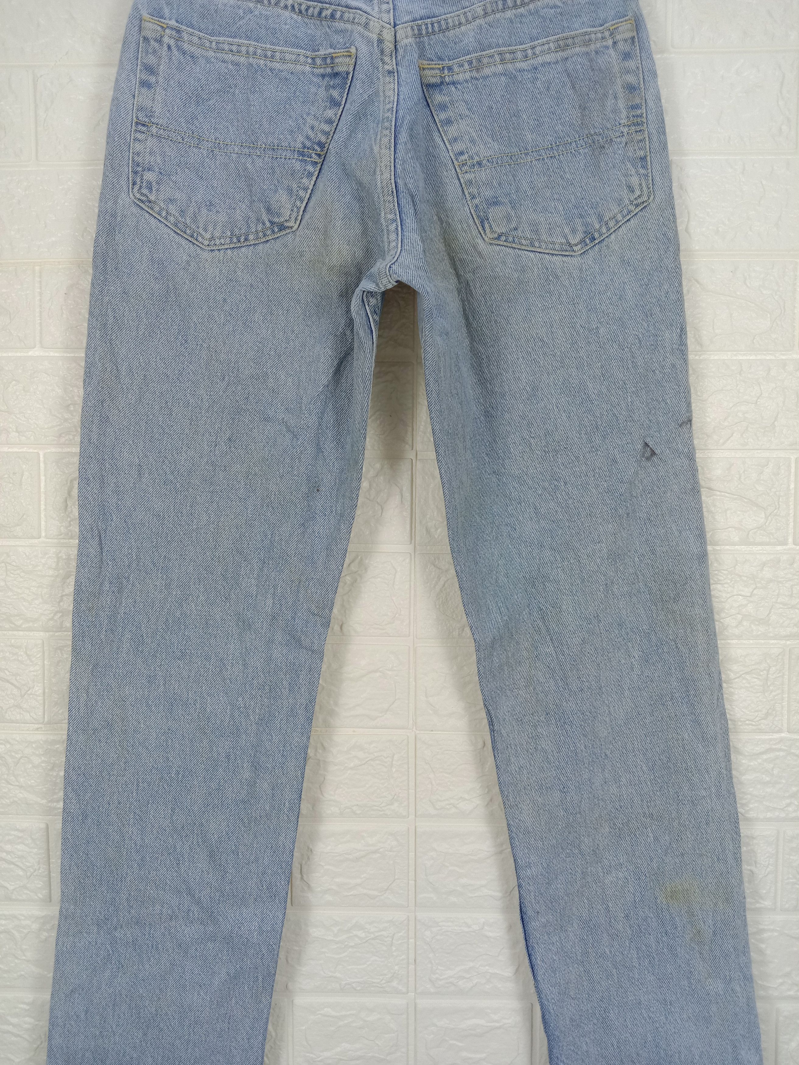 Tommy Hilfiger Vintage 90s Tommy Hilfiger Classic Light Wash Jeans Size 26" / US 2 / IT 38 - 7 Thumbnail