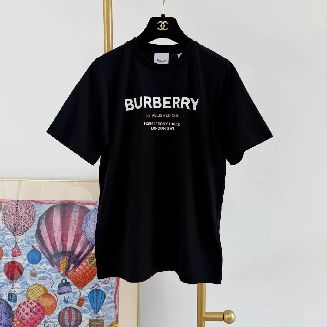 Burberry Burberry Black Logo Letter T-Shirt 14Y Size XS / US 0-2 / IT 36-38 - 1 Thumbnail
