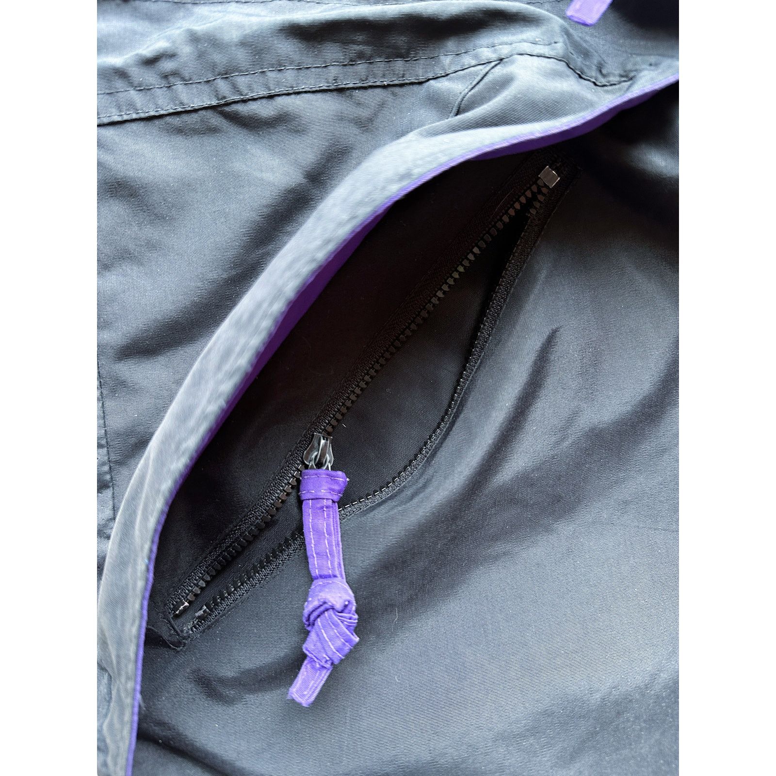 Columbia × Sierra NY Daily News MOST NEW YORK 90s Logo jacket L blk purple vtg Size US L / EU 52-54 / 3 - 5 Thumbnail