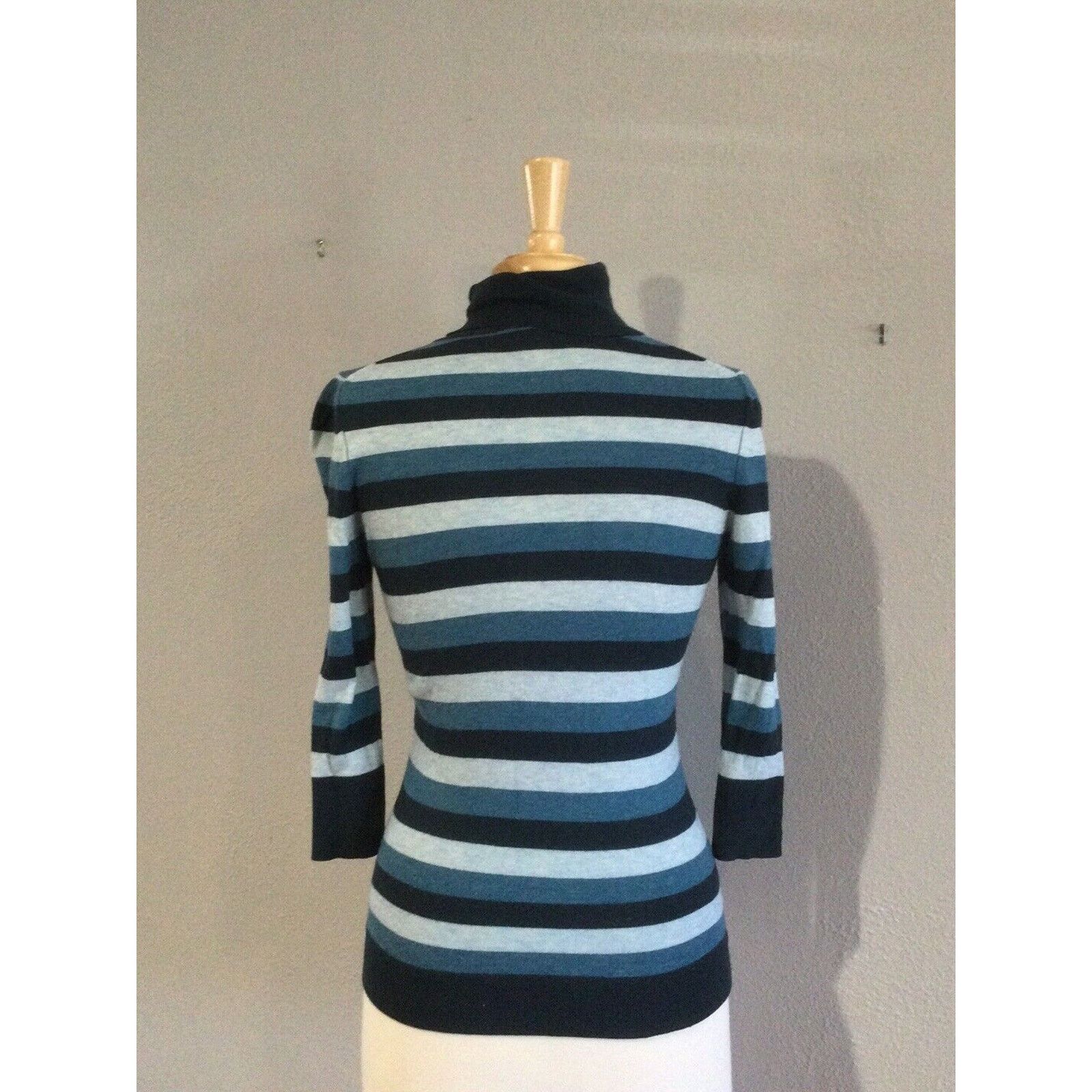 Banana Republic Banana Republic 3/4 Sleeve Turtleneck Sweater Size Small Size S / US 4 / IT 40 - 7 Thumbnail