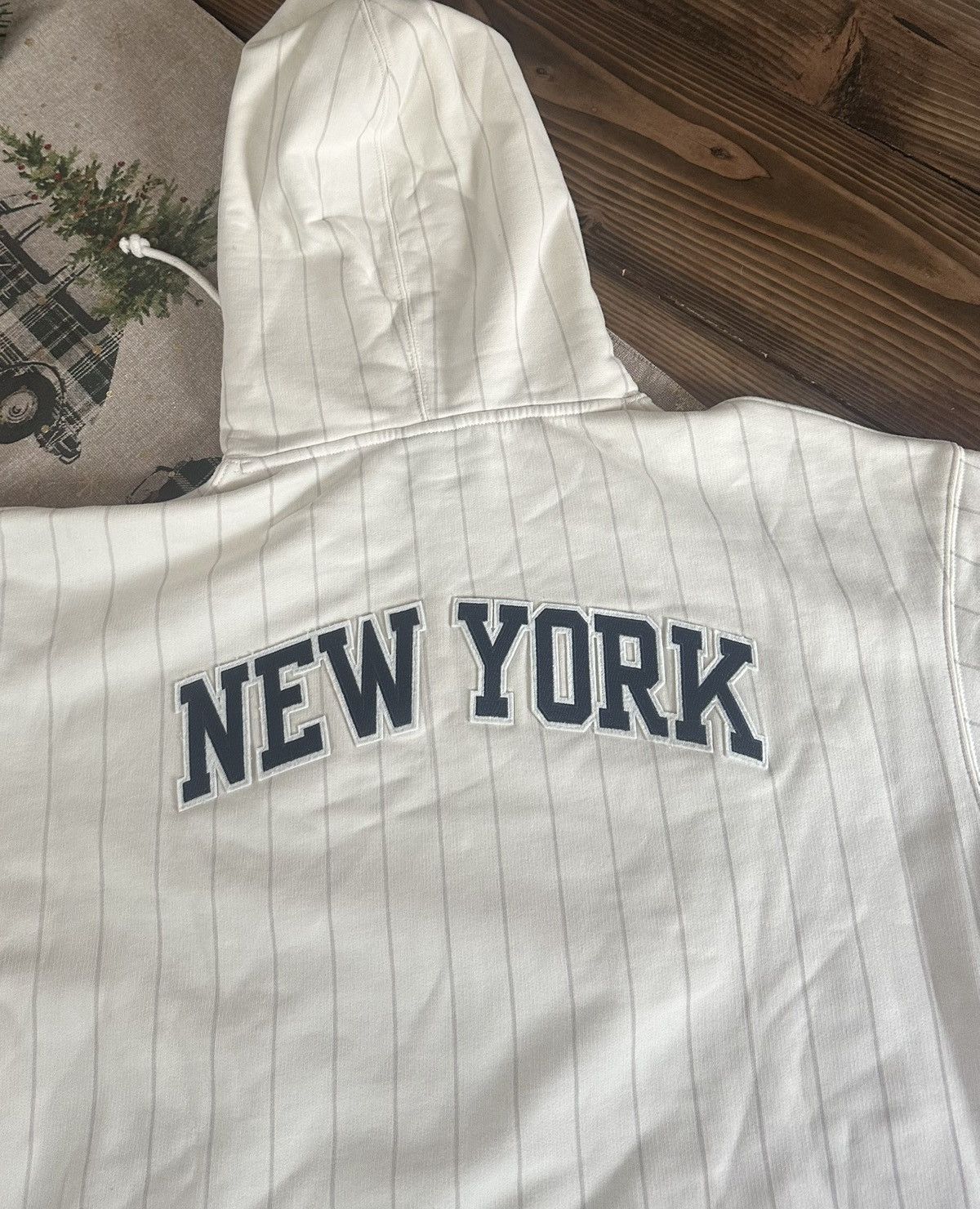 Kith Kith x Knicks NY Pinstripe Williams III hoodie - Sandrift Size US M / EU 48-50 / 2 - 2 Thumbnail