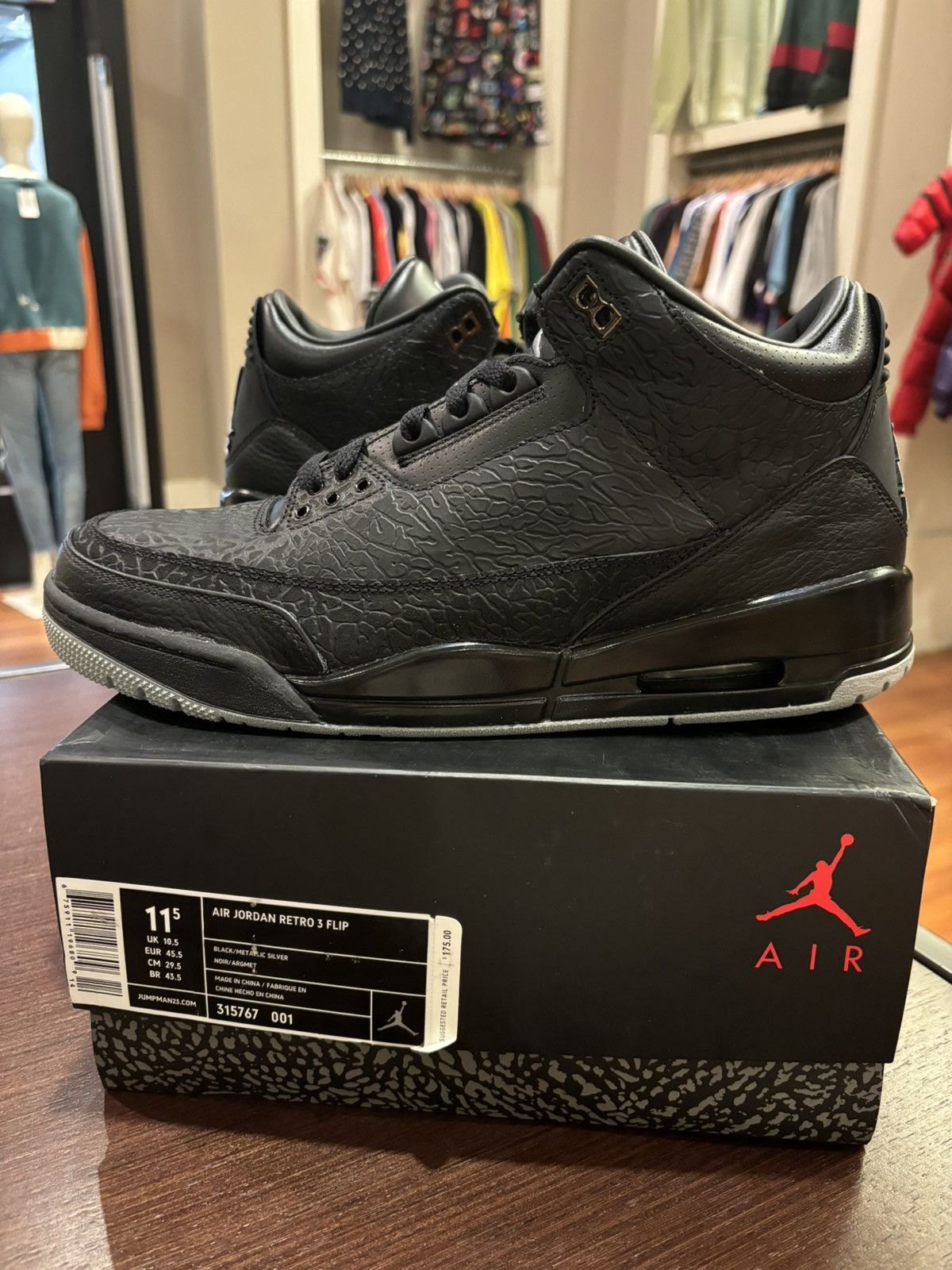 Jordan retro 3 flip hot sale