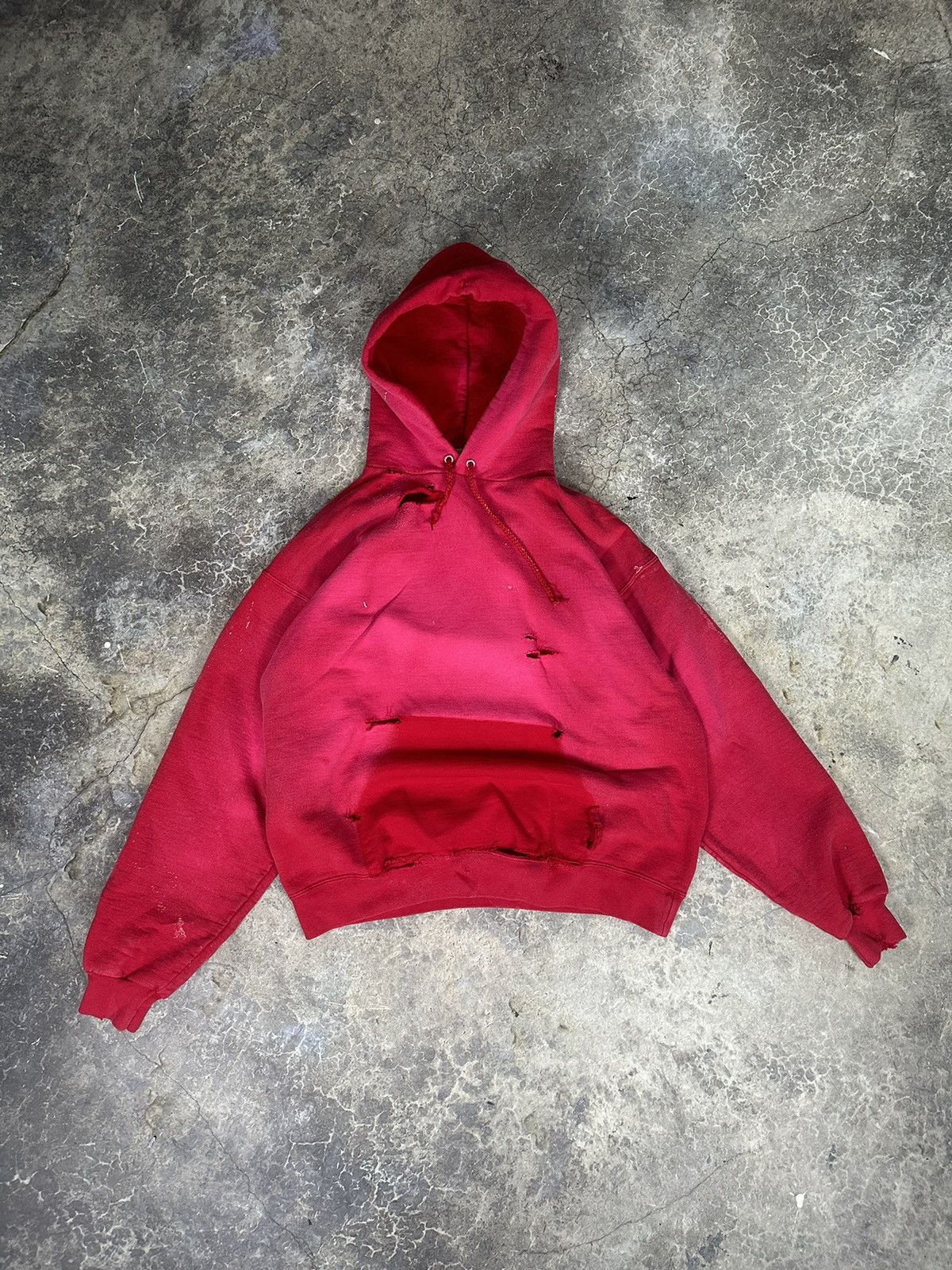 Vintage Vintage Perfectly Thrashed and faded Hoodie Size US L / EU 52-54 / 3 - 1 Thumbnail