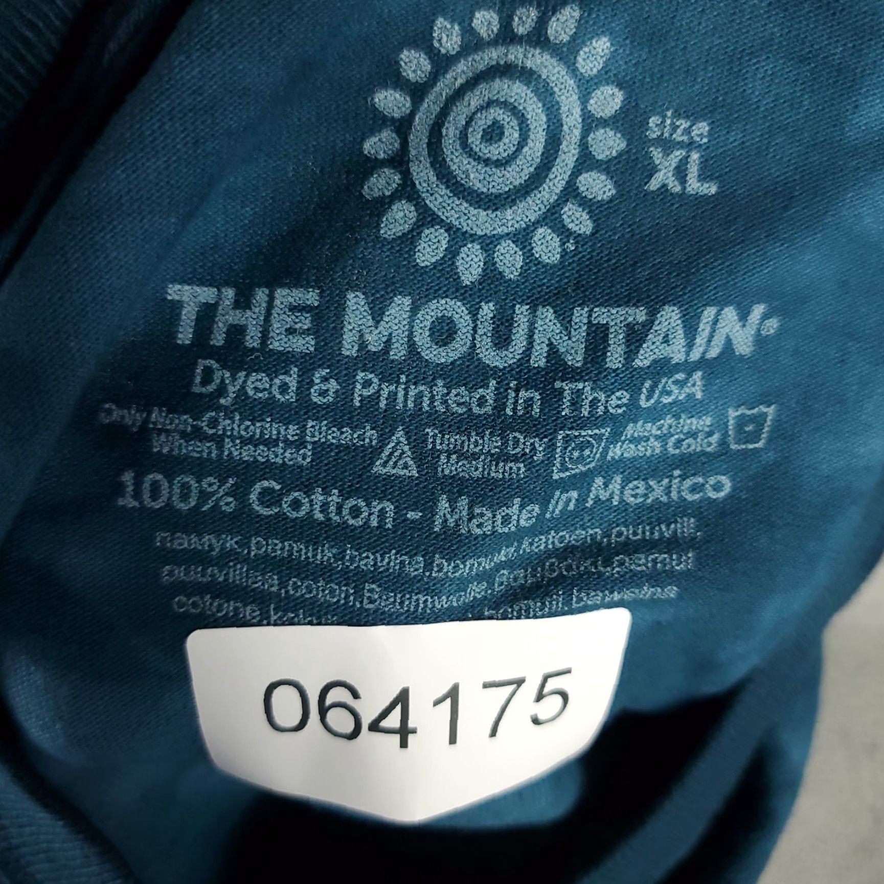 The Mountain The Mountain Graphic T-Shirt Mens XL Blue Wolf Lookout Short Sleeve Size US XL / EU 56 / 4 - 7 Thumbnail