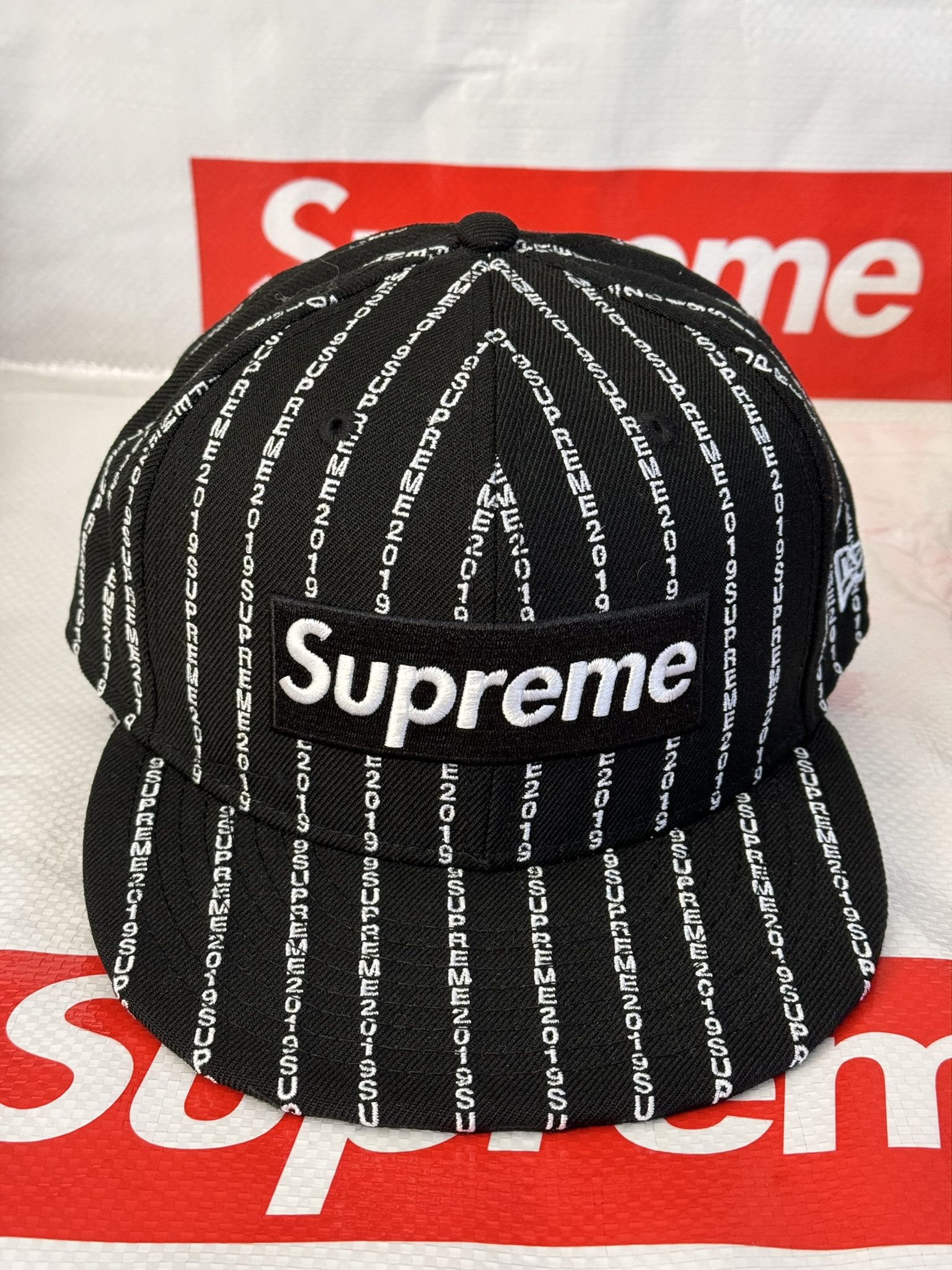 美品　supreme Harlem Custom New Era CAP Supreme Harlem Custom New Era KNOWLEDGE REIGNS Cap Navy 7 5