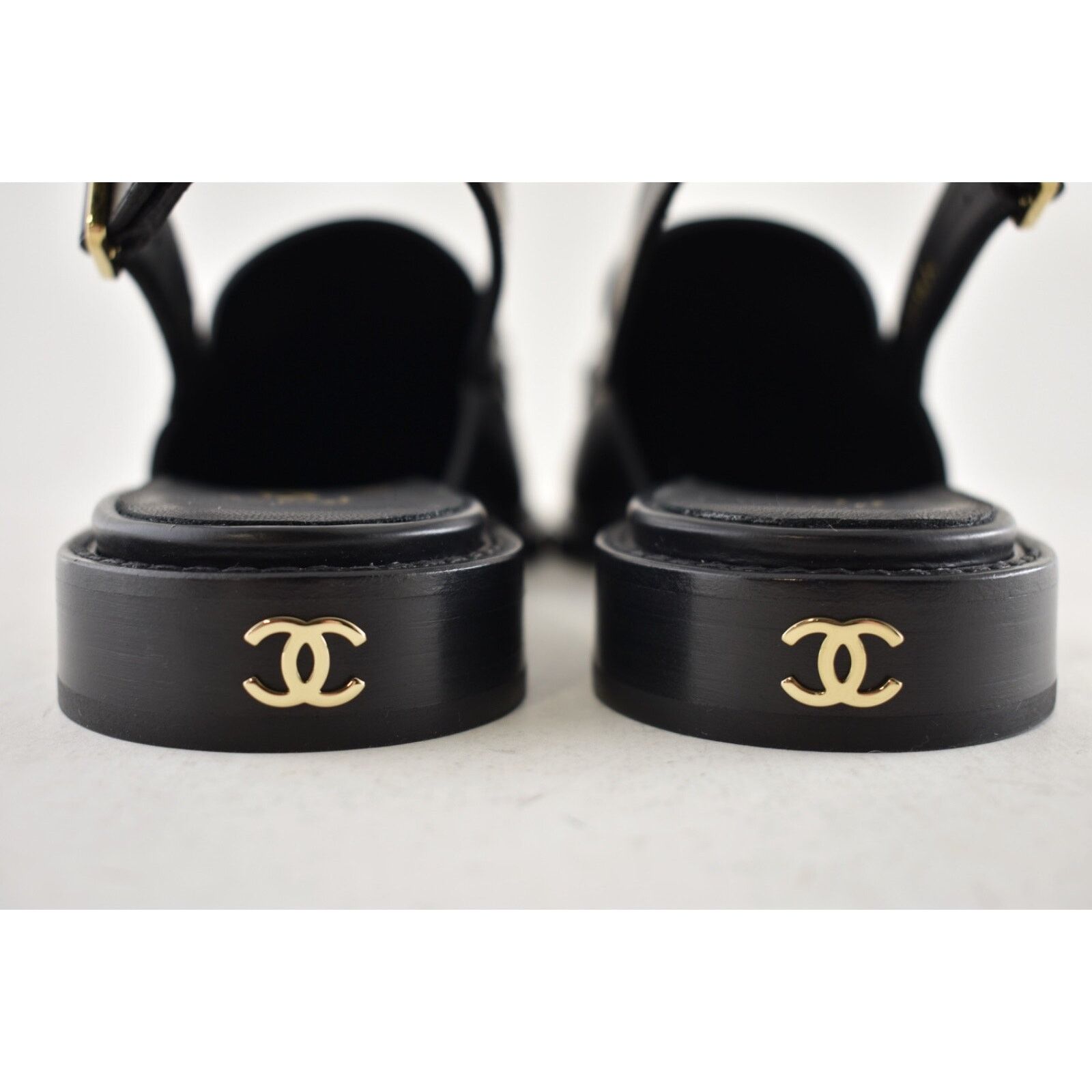 Chanel Chanel REV Black Leather CC Crystal Logo Coco Sling Size US 8.5 / IT 38.5 - 19 Thumbnail