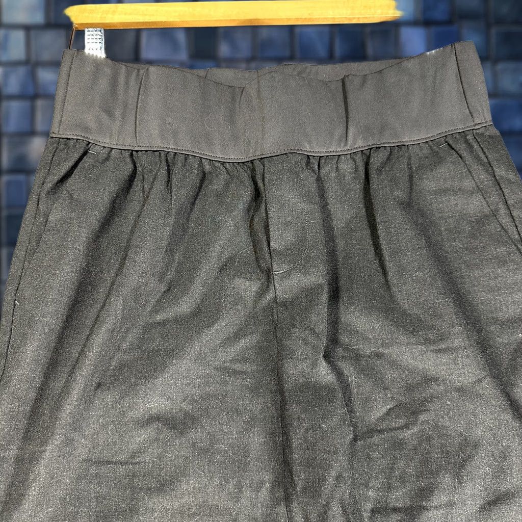 Gap GAP Maternity Skirt Womens 6 Black Stretch Pull On Elastic Waist Pockets Size 28" / US 6 / IT 42 - 1 Thumbnail