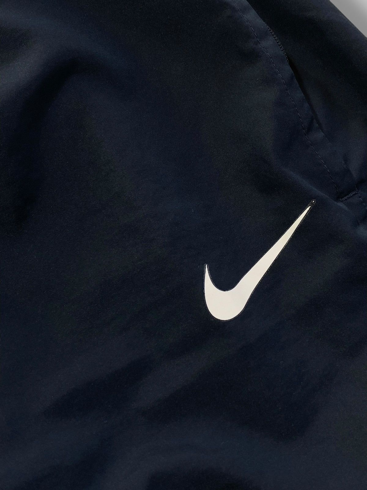 Nike 🔥 VINTAGE NIKE ASTON VILLA DRILL NYLON TRACK PANTS Y2k Size US 34 / EU 50 - 6 Thumbnail