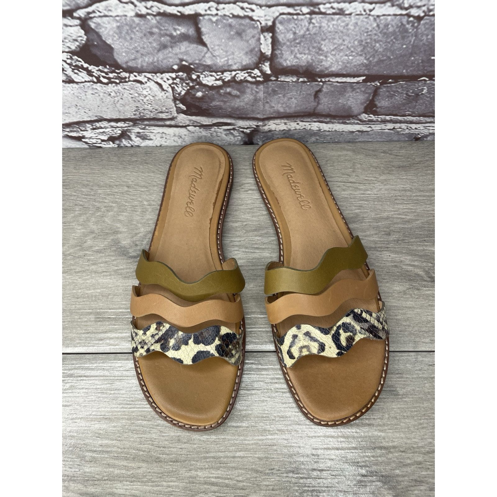 Madewell Madewell Brown Green Wavy Snake Embossed Leather Slides Flat Size US 6.5 / IT 36.5 - 10 Thumbnail