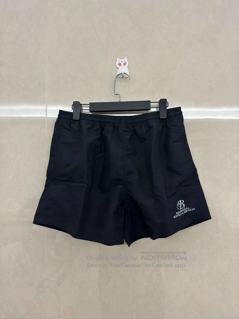 Balenciaga Balenciaga Embroidered Shorts. Size US 38 / EU 54 - 1 Thumbnail