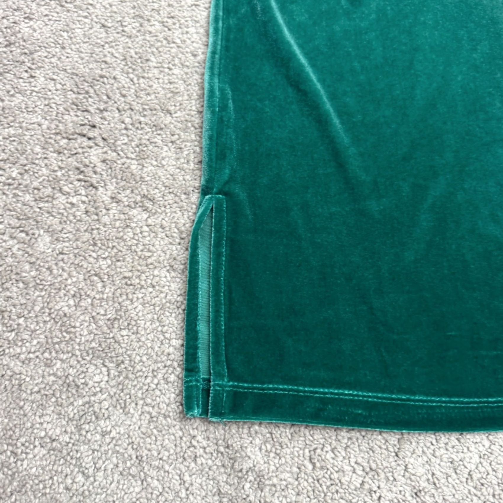 Vintage Susan Graver Blouse Tunic Womens XSP Emerald Green Velvet Beaded V-Neck Long Sleeve Bohemian Pattern Solid Striped? Size XS / US 0-2 / IT 36-38 - 5 Thumbnail