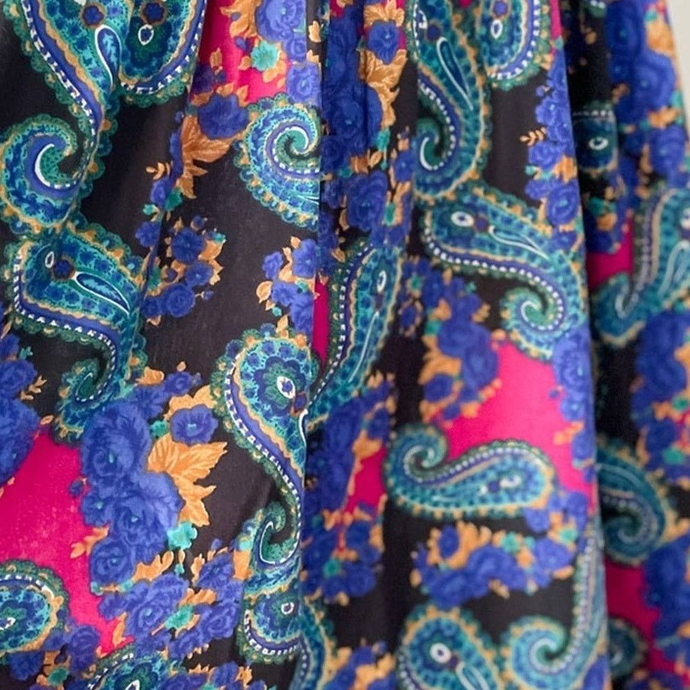 Vintage Vintage jewel tone paisley pull on pleated midi/knee skirt Size 26" / US 2 / IT 38 - 3 Thumbnail