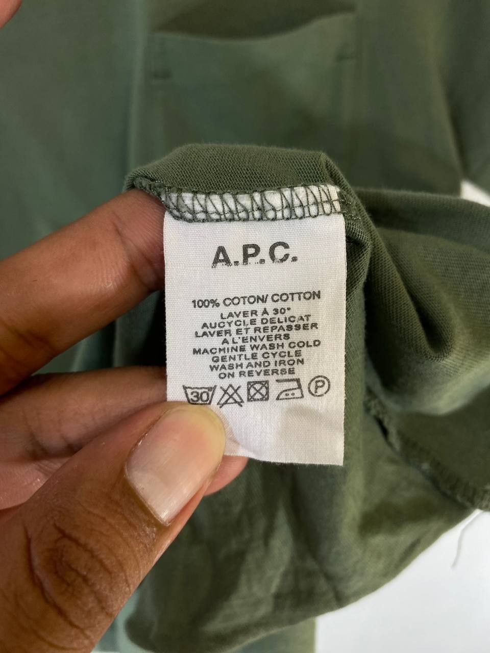 A.P.C. vintage a.p.c plain pocket tee nice design Size US M / EU 48-50 / 2 - 4 Thumbnail