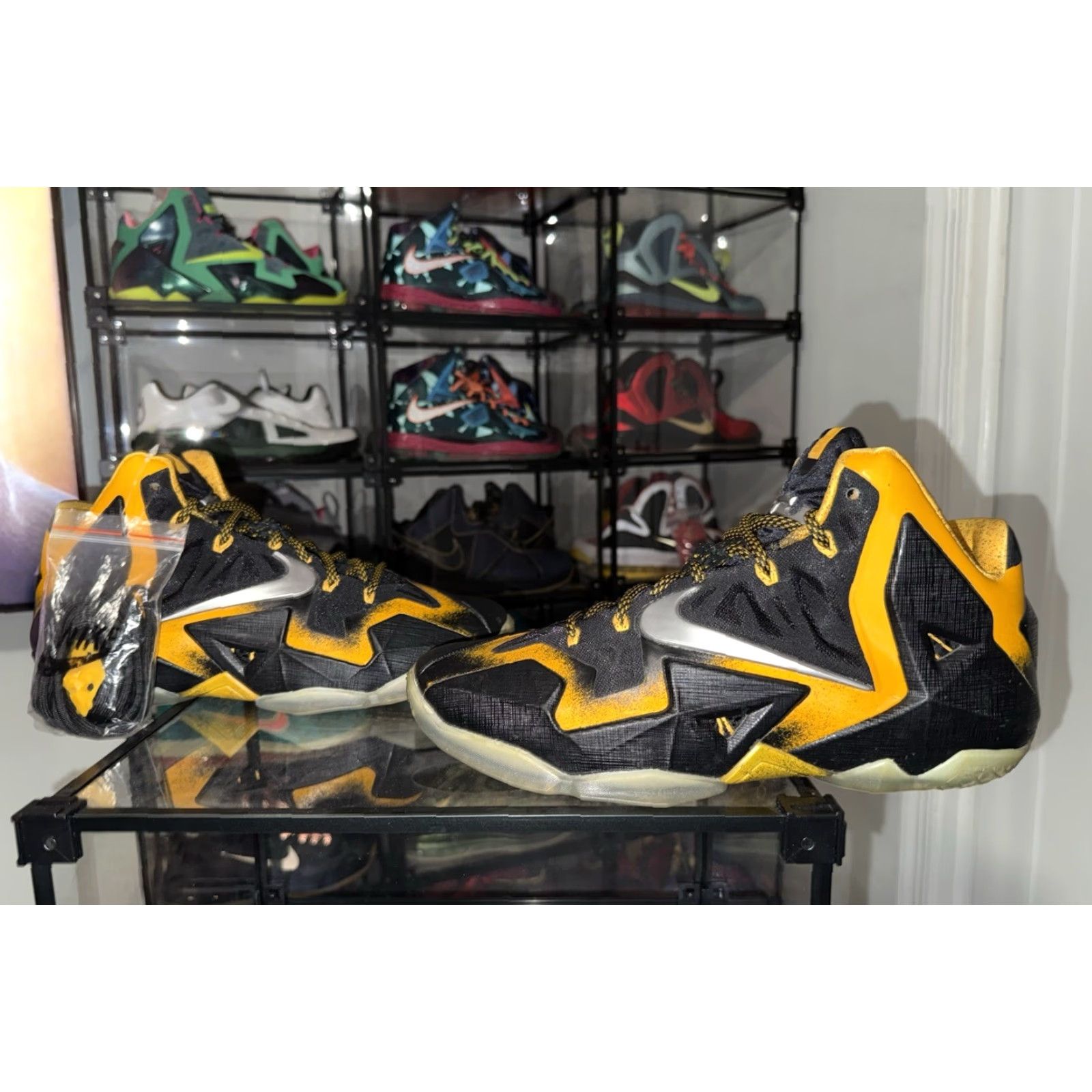 Nike Nike LeBron 11 Bumble Bee PE Promo Sample Size 10 RARE Mens Sneaker Multicolor Shoes Size US 10 / EU 43 - 2 Thumbnail