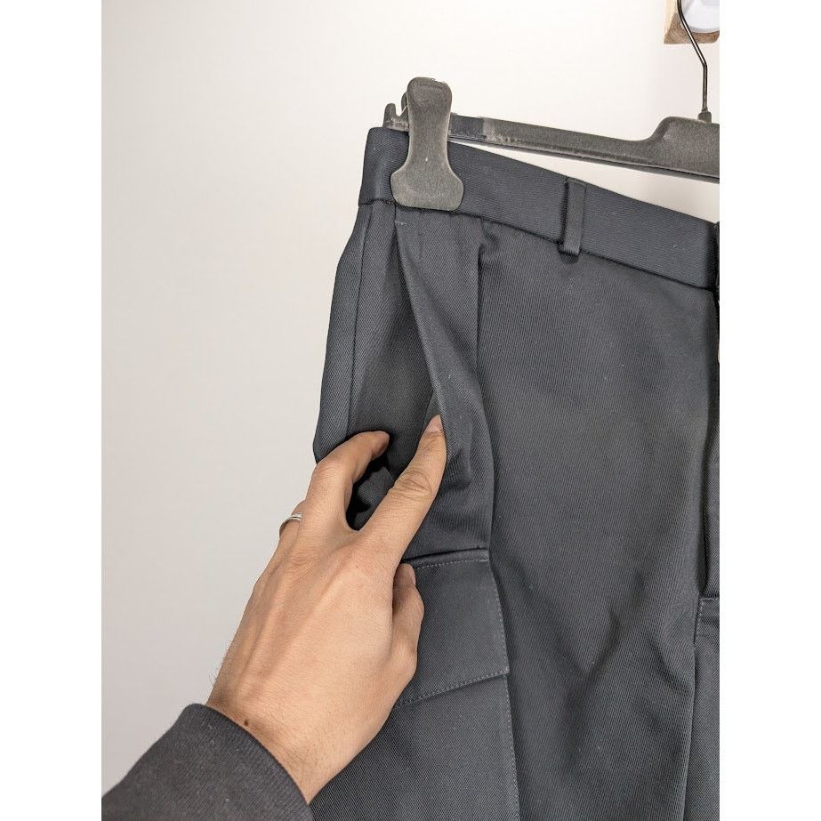 Off-White o1rshd1 Cargo Short In Black Size US 34 / EU 50 - 7 Thumbnail