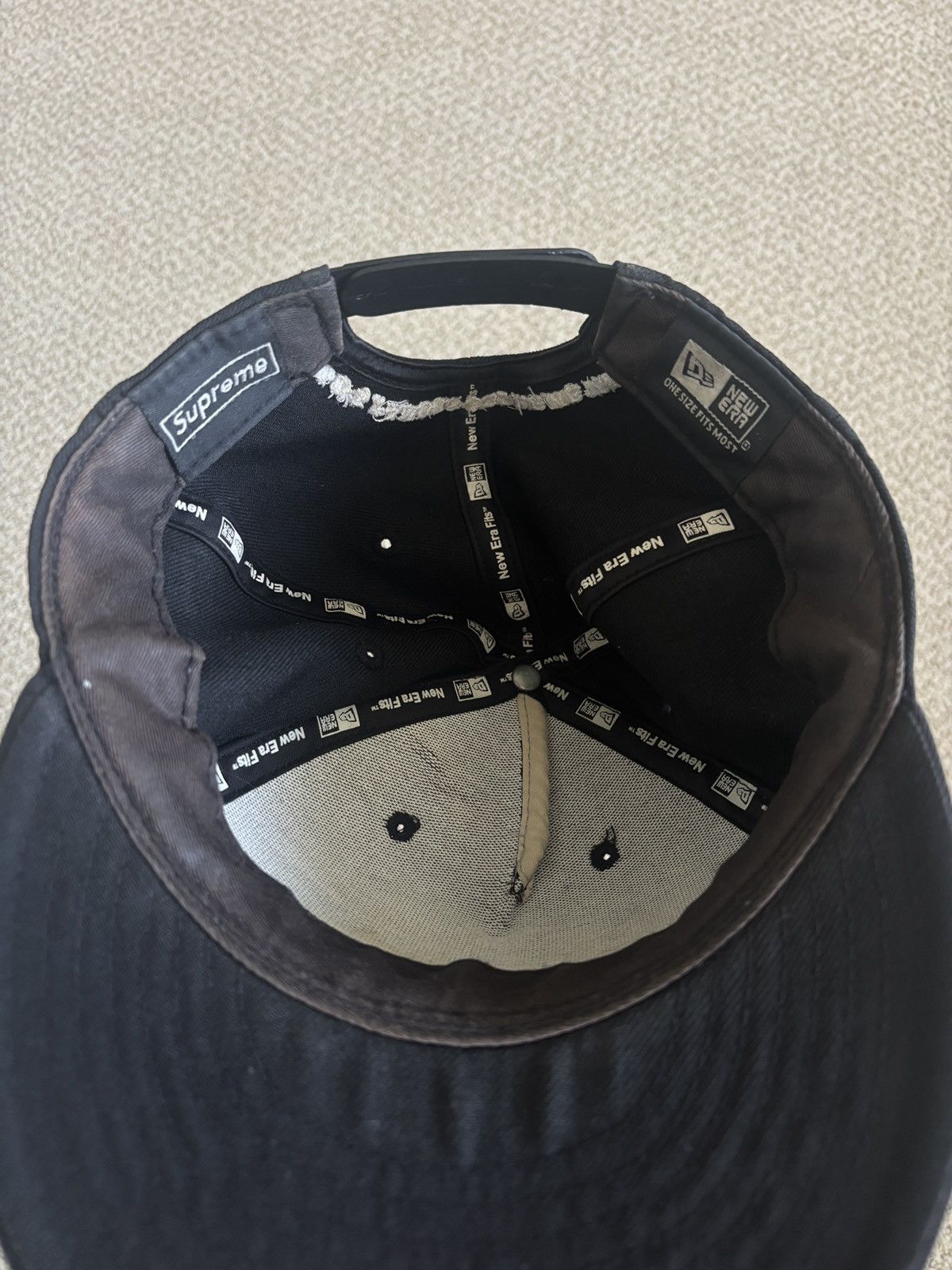 Supreme Supreme x Malcolm McLaren x Keith Haring New Era Hat Size ONE SIZE - 4 Thumbnail
