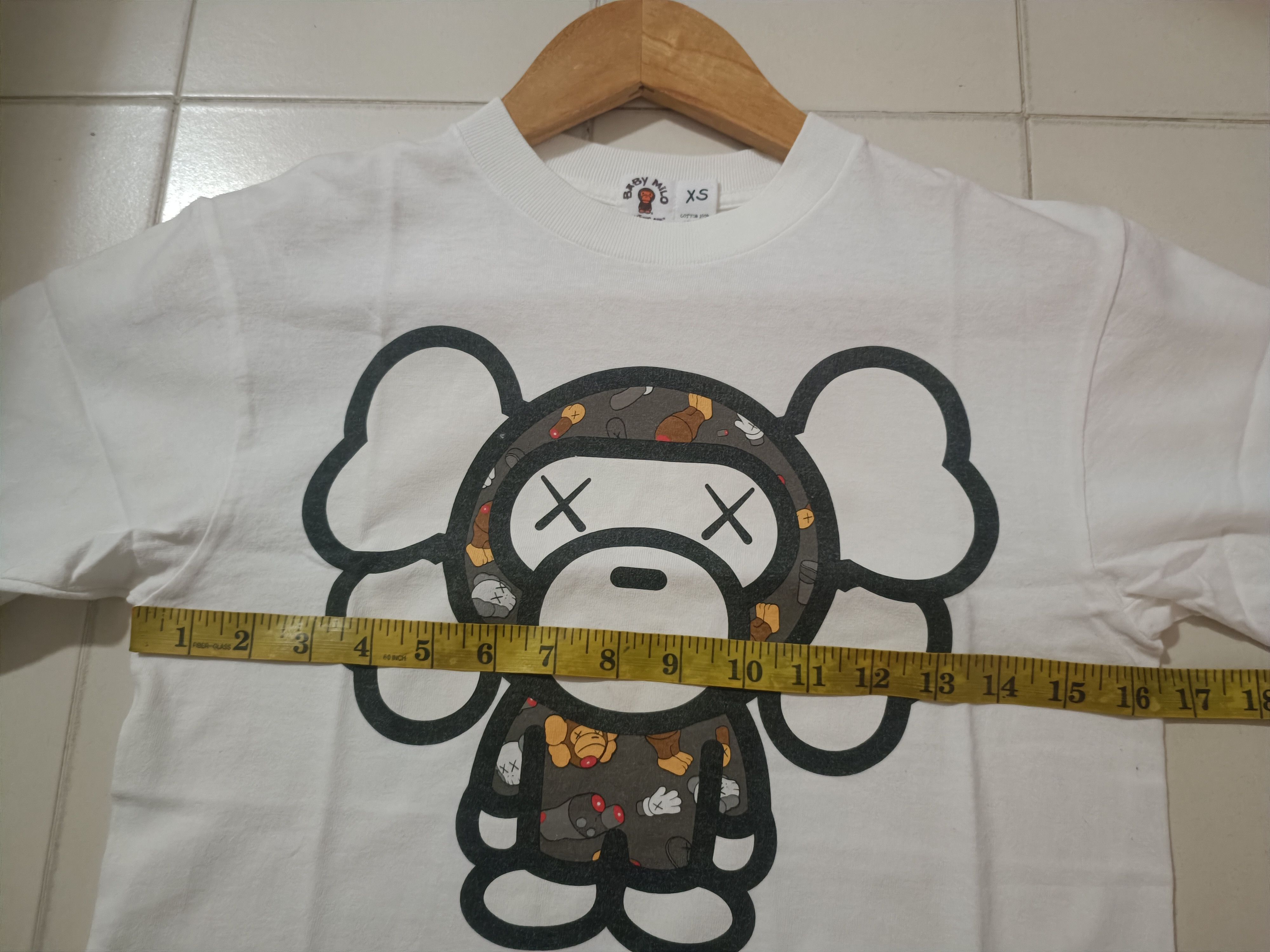 Bape × Kaws ♦️Bape x Kaws Baby Milo T Shirt Size XS / US 0-2 / IT 36-38 - 12 Thumbnail