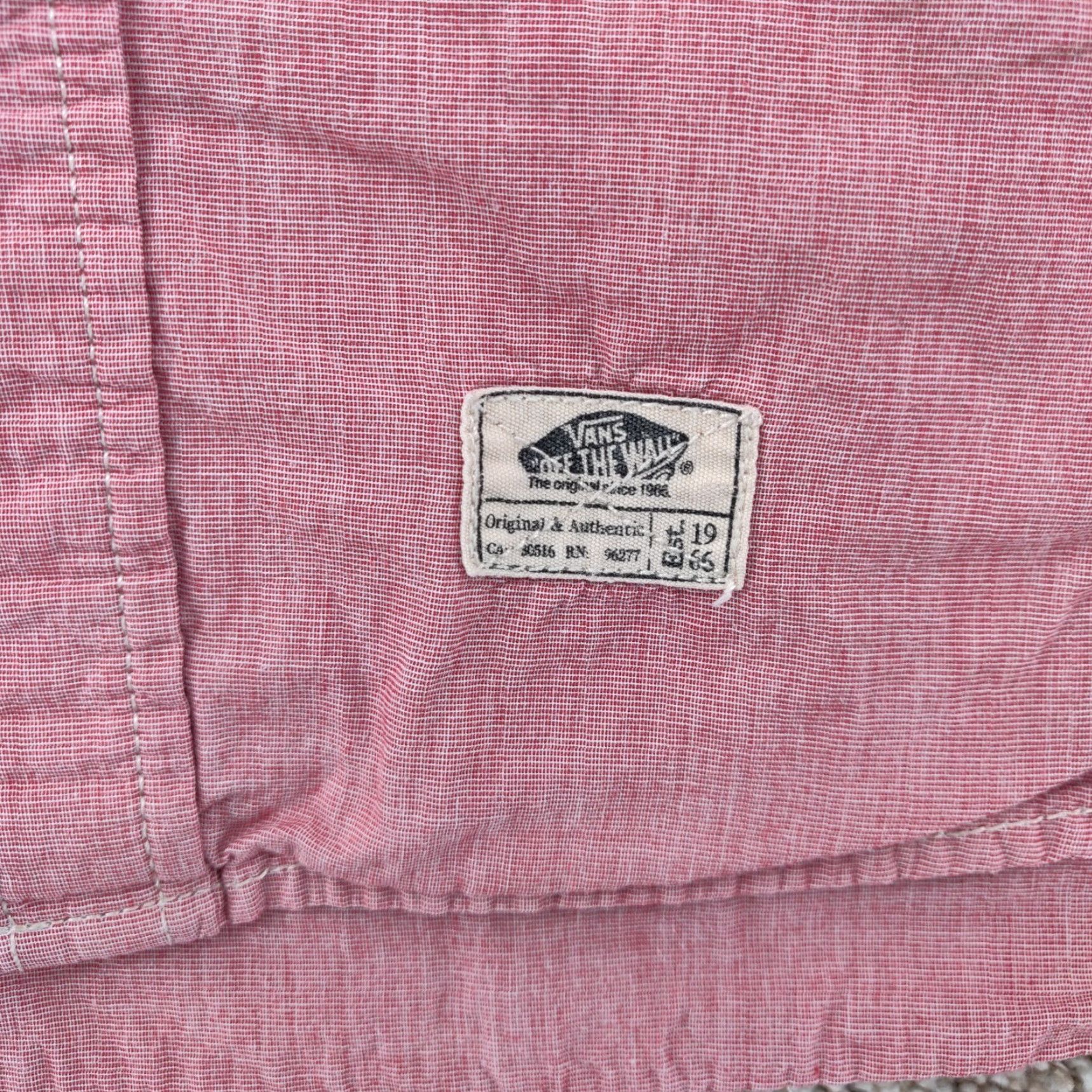 Vans VANS Shirt Mens Small S Red Regular Fit Long Sleeve Button Skate Size US S / EU 44-46 / 1 - 5 Thumbnail