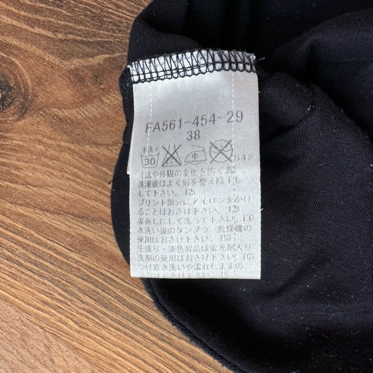 Burberry × Japanese Brand Burberry Blue Label T Shirt Vintage Only For Japan Big Logo Size XS / US 0-2 / IT 36-38 - 6 Thumbnail