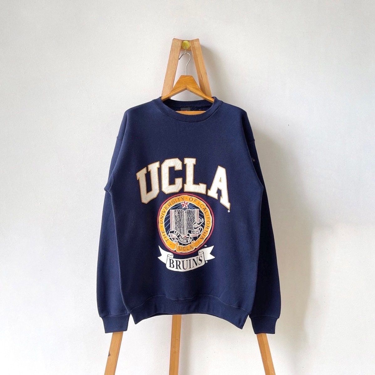 Vintage 90s University of California UCLA sweatshirt/ M Size US M / EU 48-50 / 2 - 1 Thumbnail