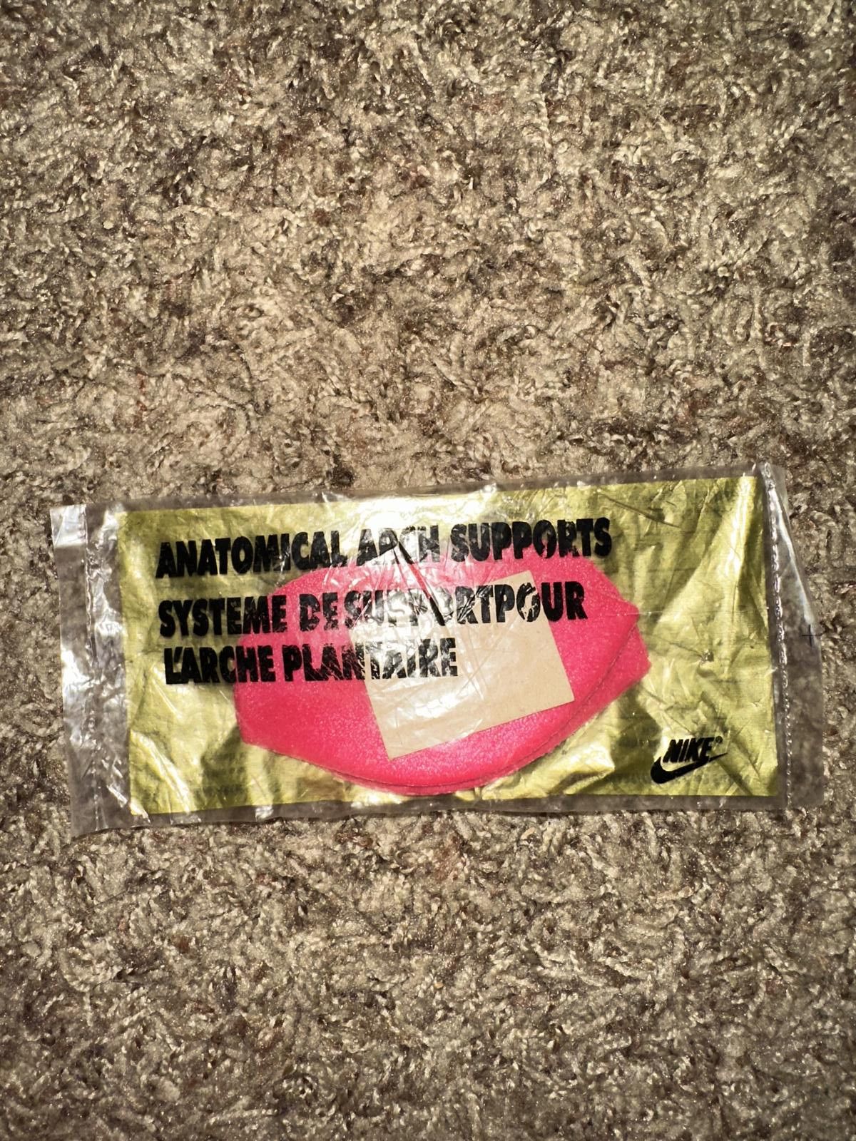anatomical arch support nike