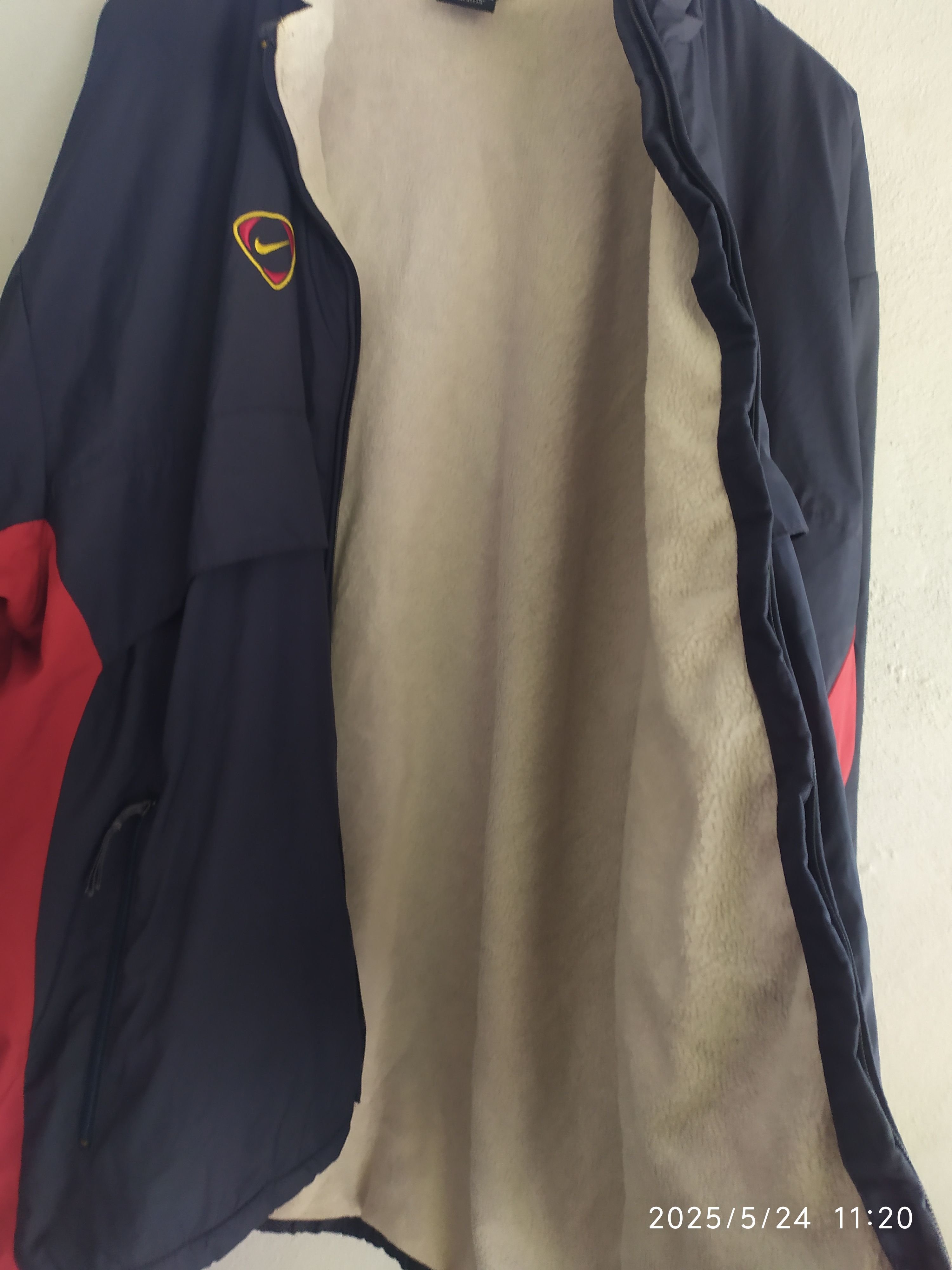 Nike × Vintage Nike vintage F.C Barcelona jacket (L) Size US L / EU 52-54 / 3 - 6 Thumbnail