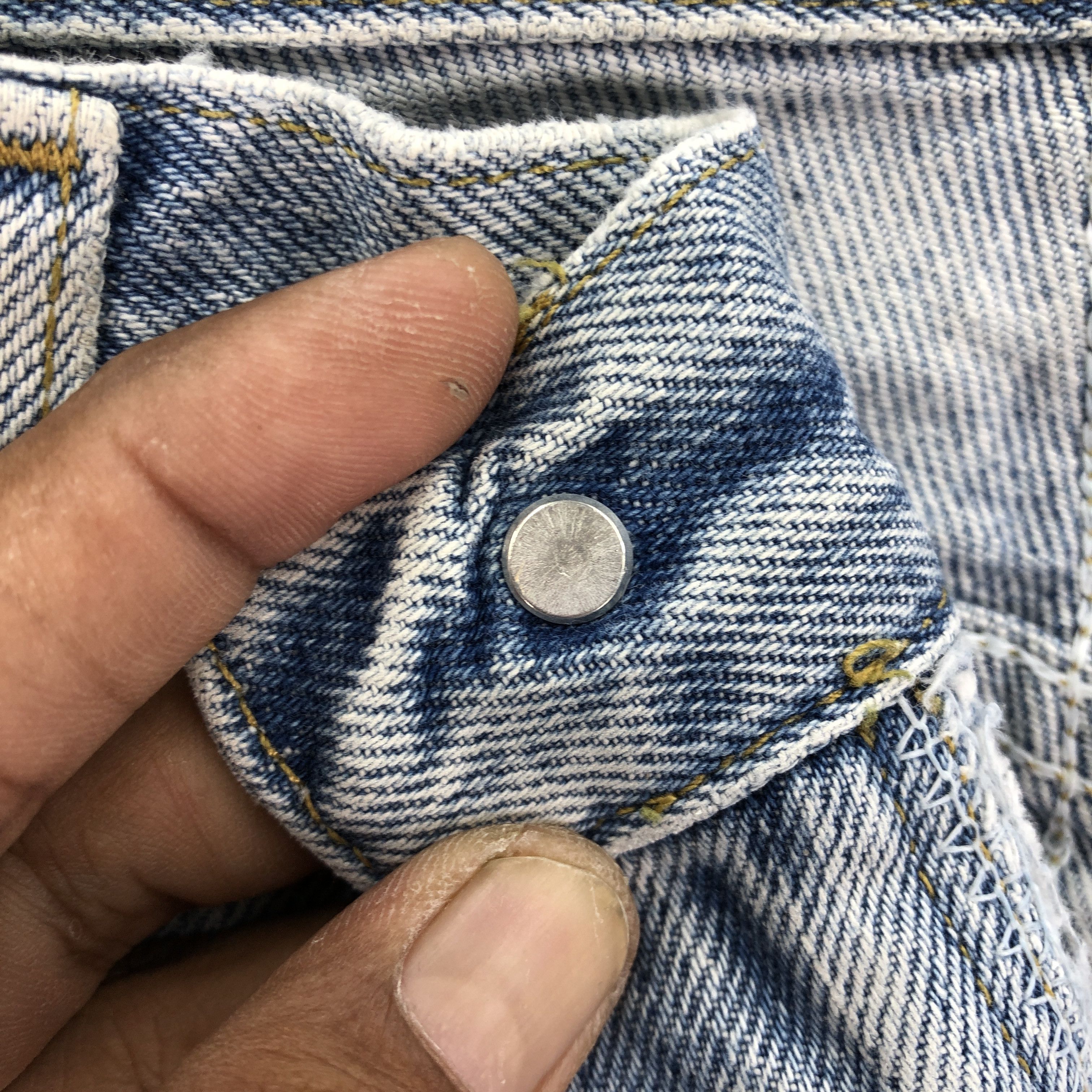 Lee Vintage Distressed Lee Faded Jeans Light Wash Lee Denim Size US 34 / EU 50 - 7 Thumbnail