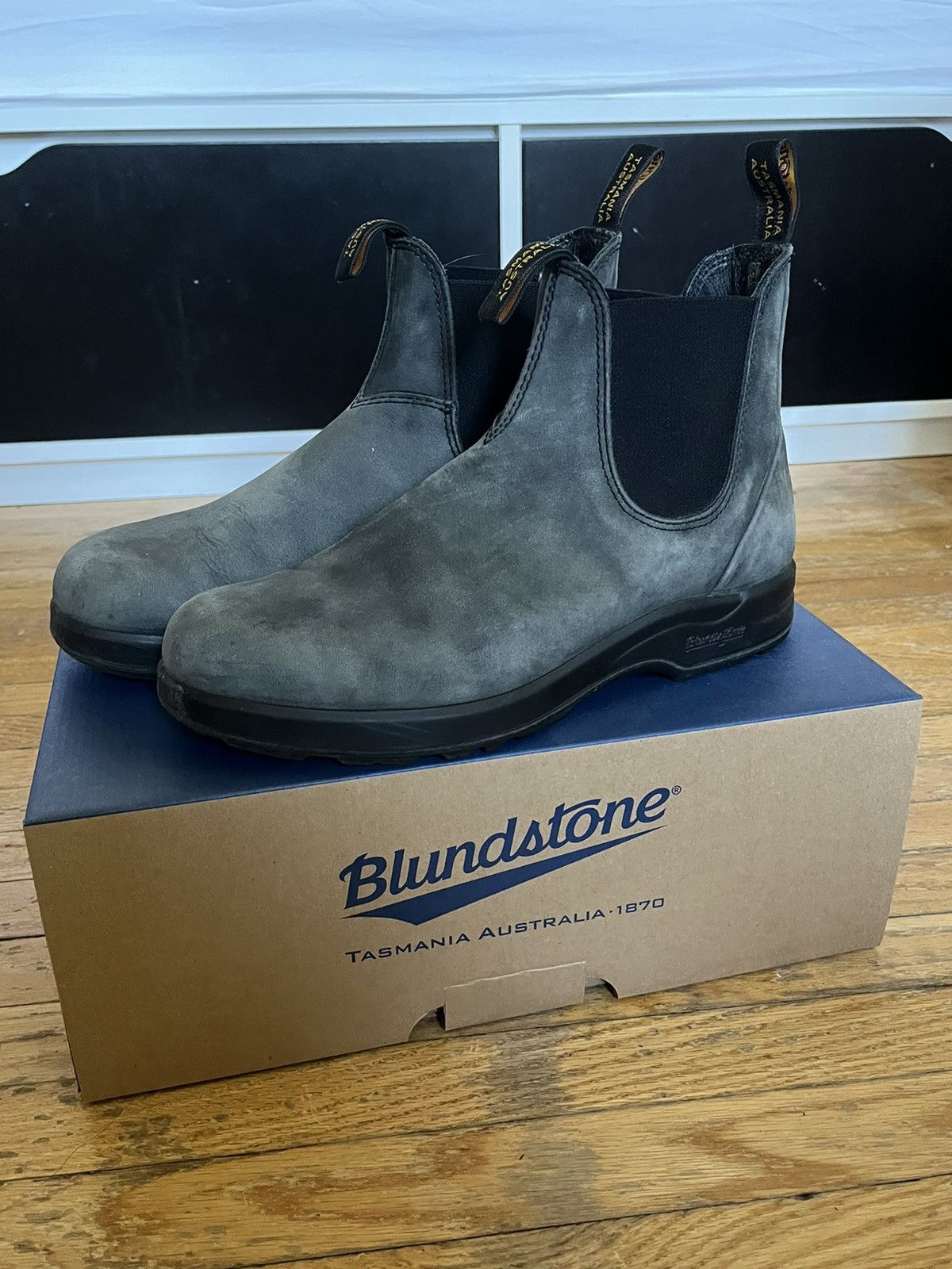 blundstones on sale black friday