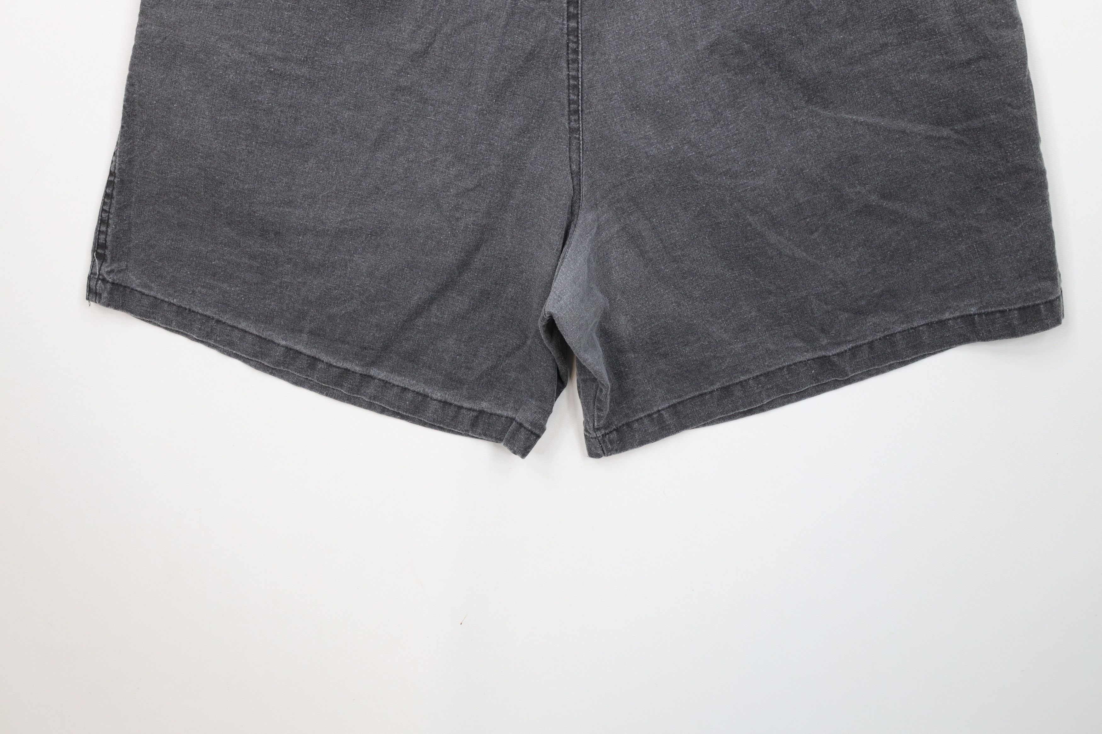 Vintage Vintage 90s Streetwear Stonewash Knee Pleated Shorts Black Size US 36 / EU 52 - 12 Thumbnail