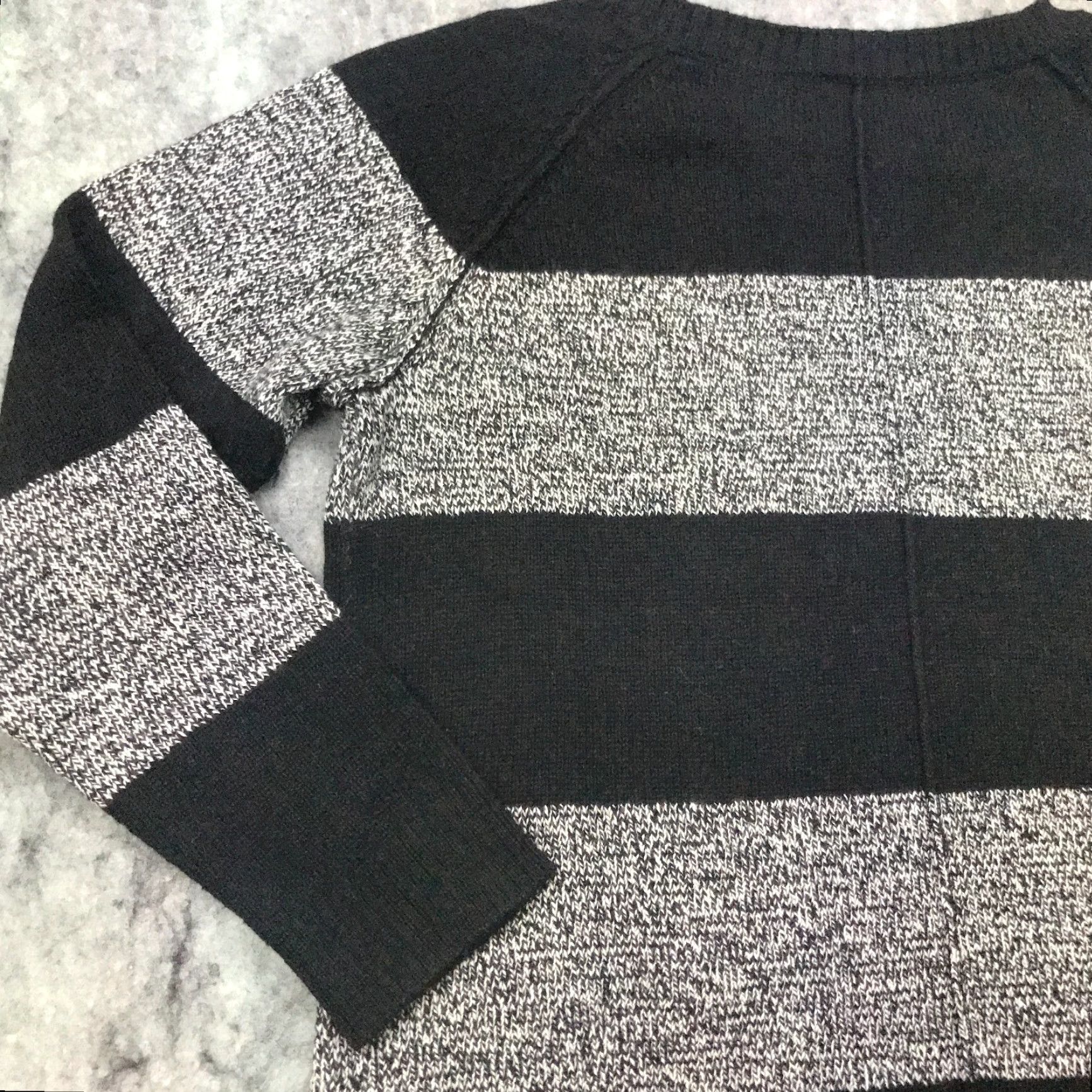 Gap VINTAGE Gap Sweater Large Gray Striped Knit Cotton/Wool Blend Long Sleeve Pullover Womens Size L / US 10 / IT 46 - 7 Thumbnail