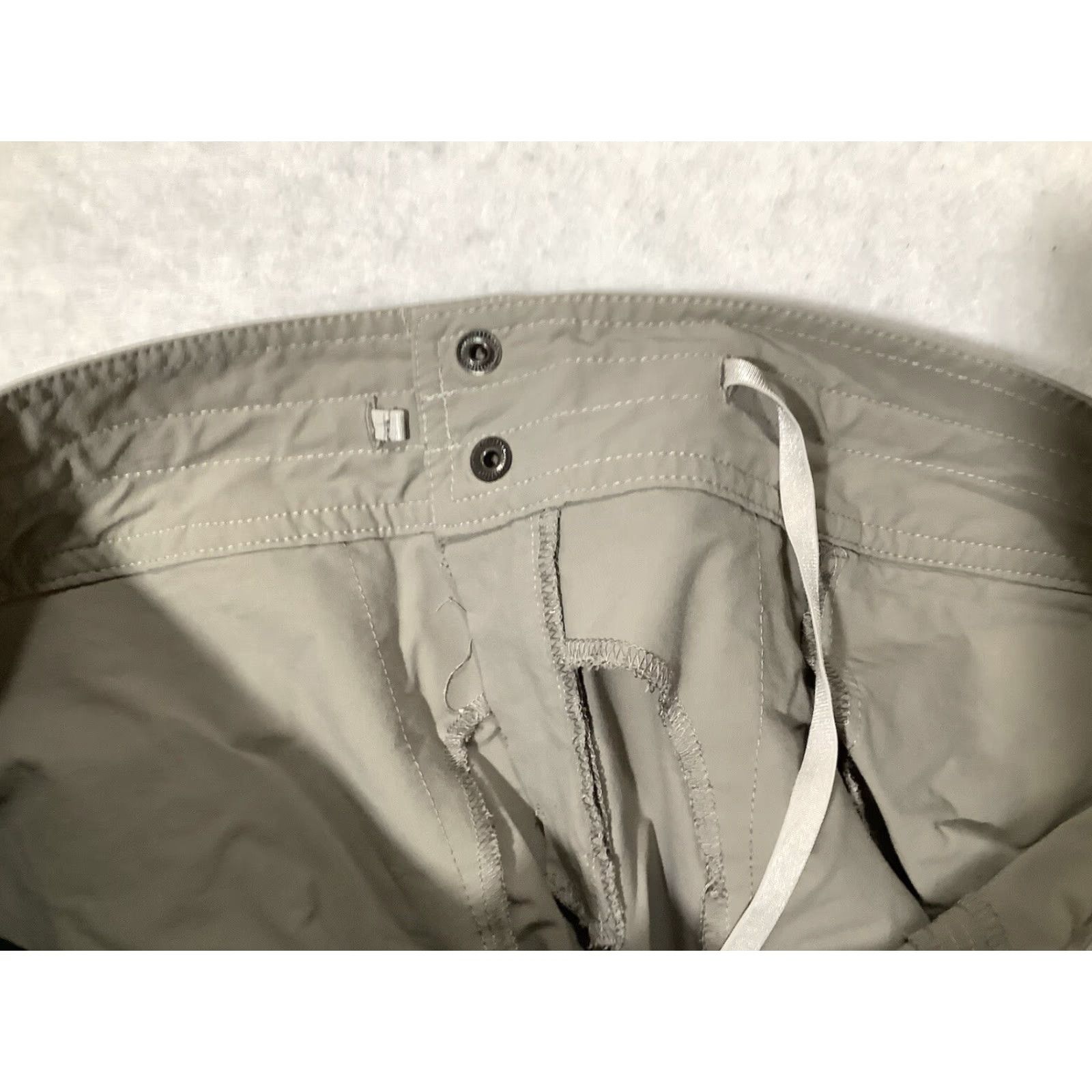 Vintage Kuhl Pants Cropped Women’s Beige Nylon 6 Drawstring Inseam 21 in Casual Hiking Size 28" / US 6 / IT 42 - 6 Thumbnail