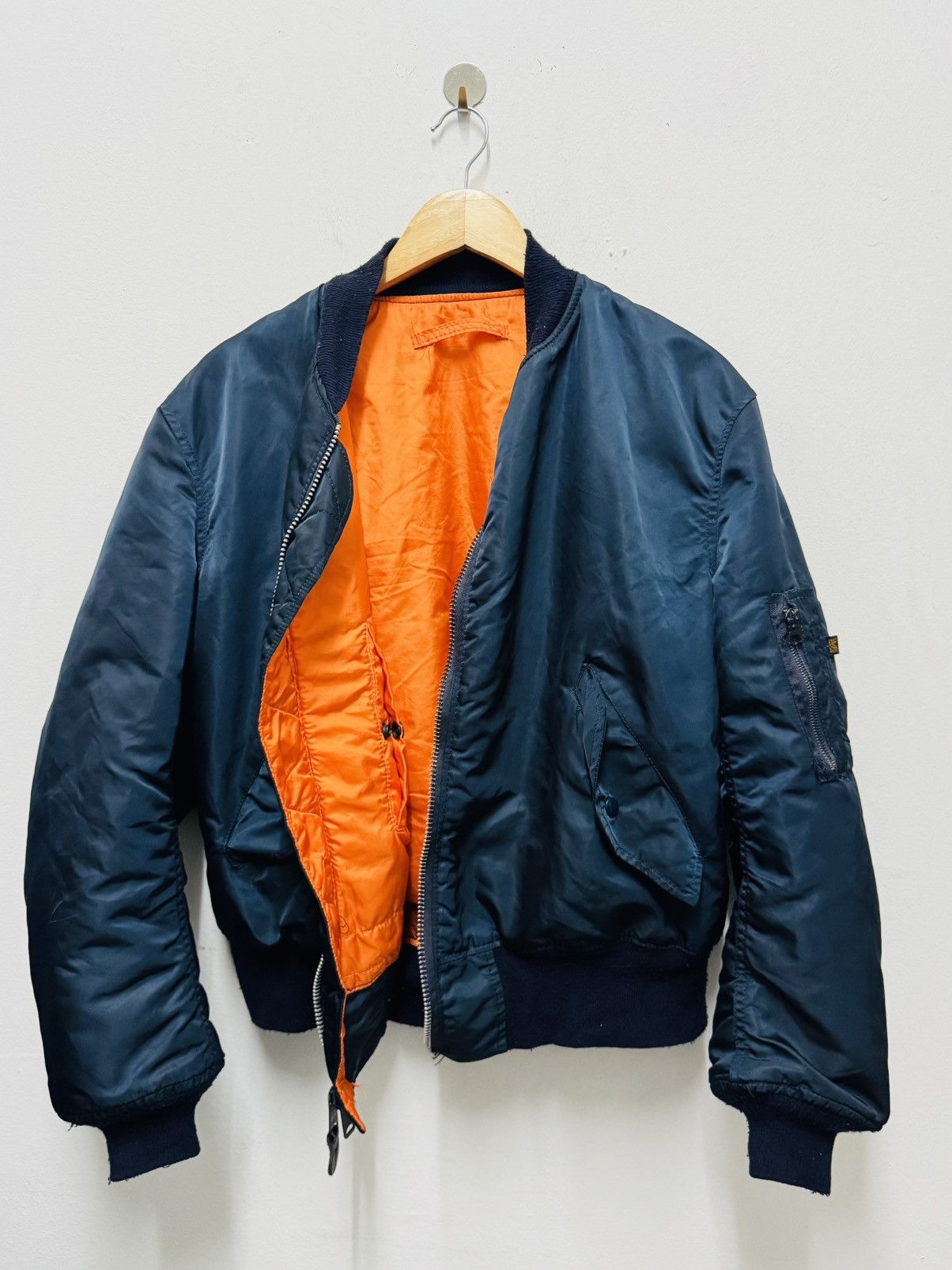 Alpha Industries Alpha Industries MA-1 Bomber Jacket Size US L / EU 52-54 / 3 - 2 Thumbnail
