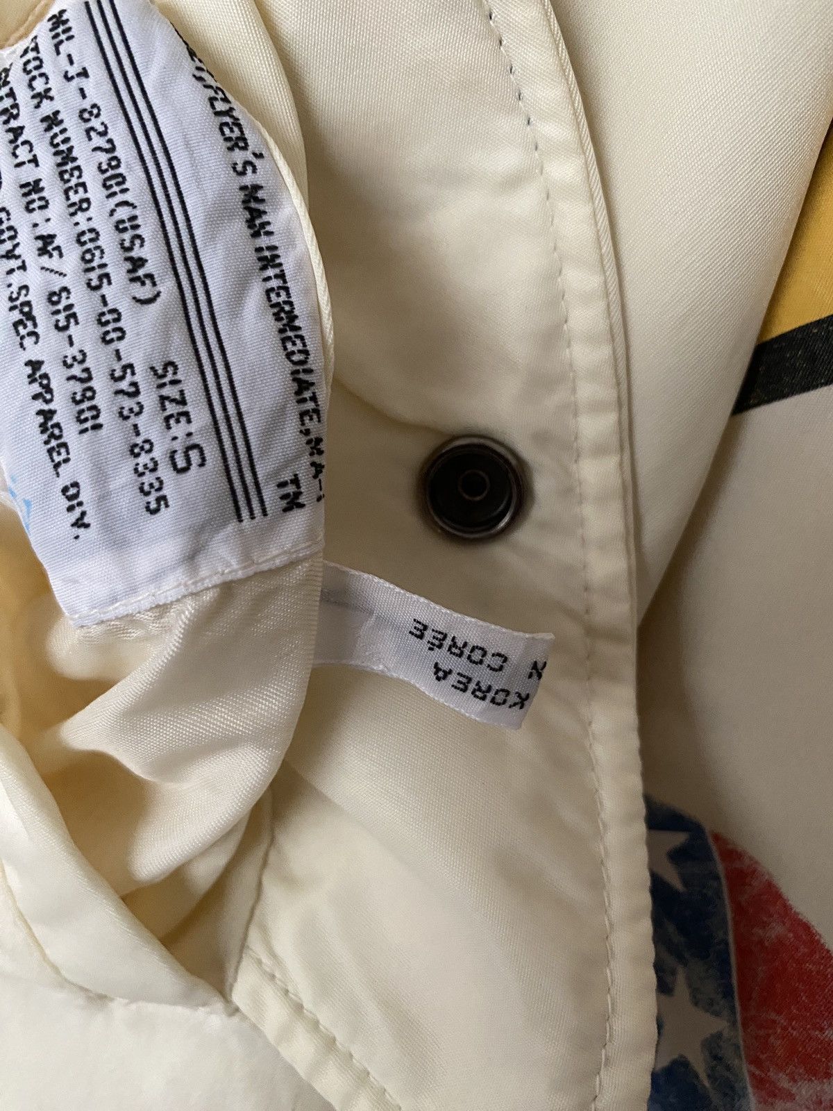 Bottega Veneta Vintage Brand Avirex USAF Fly Jacket 1990s Size US M / EU 48-50 / 2 - 11 Thumbnail