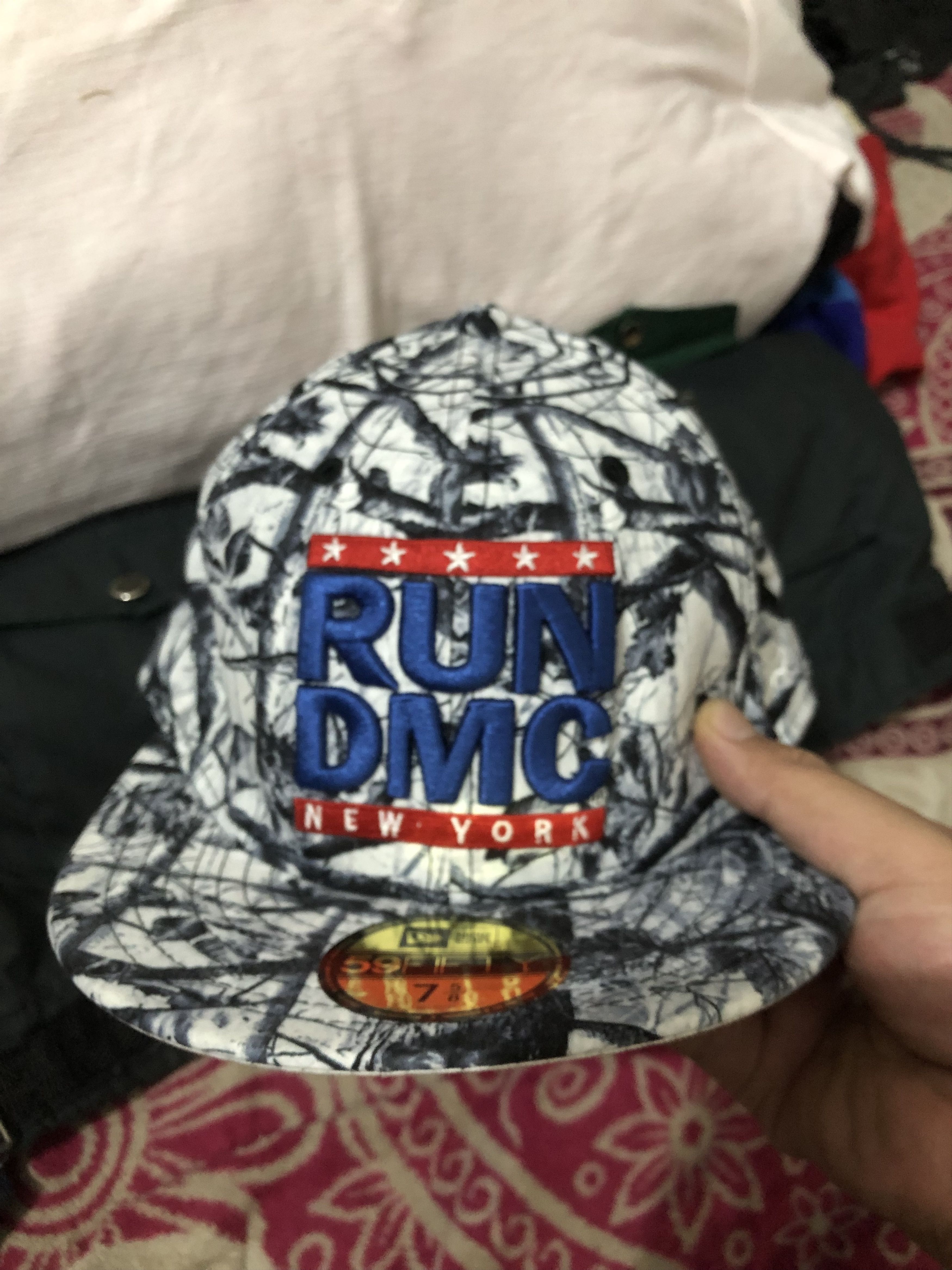 RUN DMC New Era x RUN DMC Size 46 - 1 Thumbnail