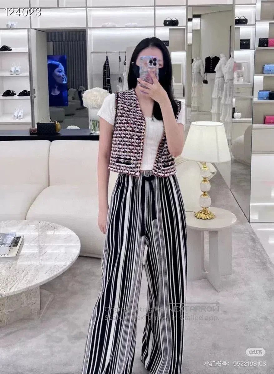 Chanel Chanel 23A Dakar Knit Vest. Size XXS / US 00 / IT 34 - 9 Thumbnail