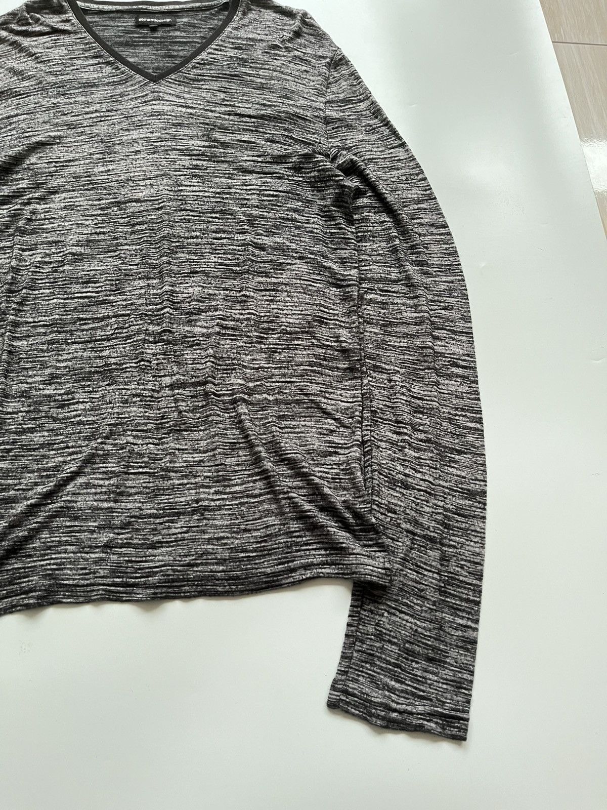 semanticdesign Semanticdesign V-neck Longsleeve tee Size US L / EU 52-54 / 3 - 2 Thumbnail