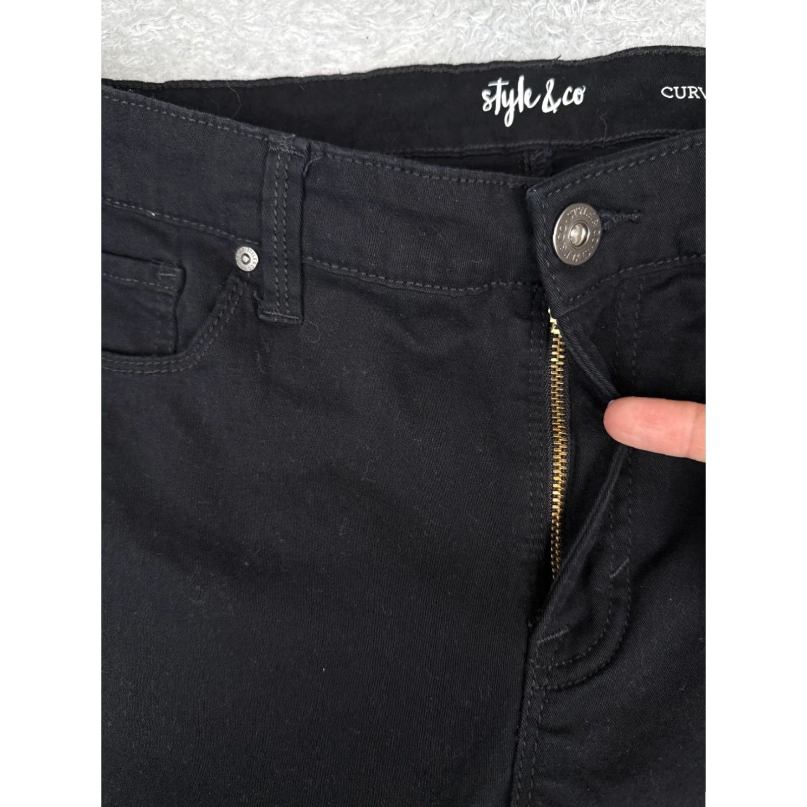 Vintage Style&co Curvy Capri Jeans Womens 12 Black Dark Wash Mid Rise Denim 34x24 Size 34" / US 12 / IT 48 - 5 Thumbnail