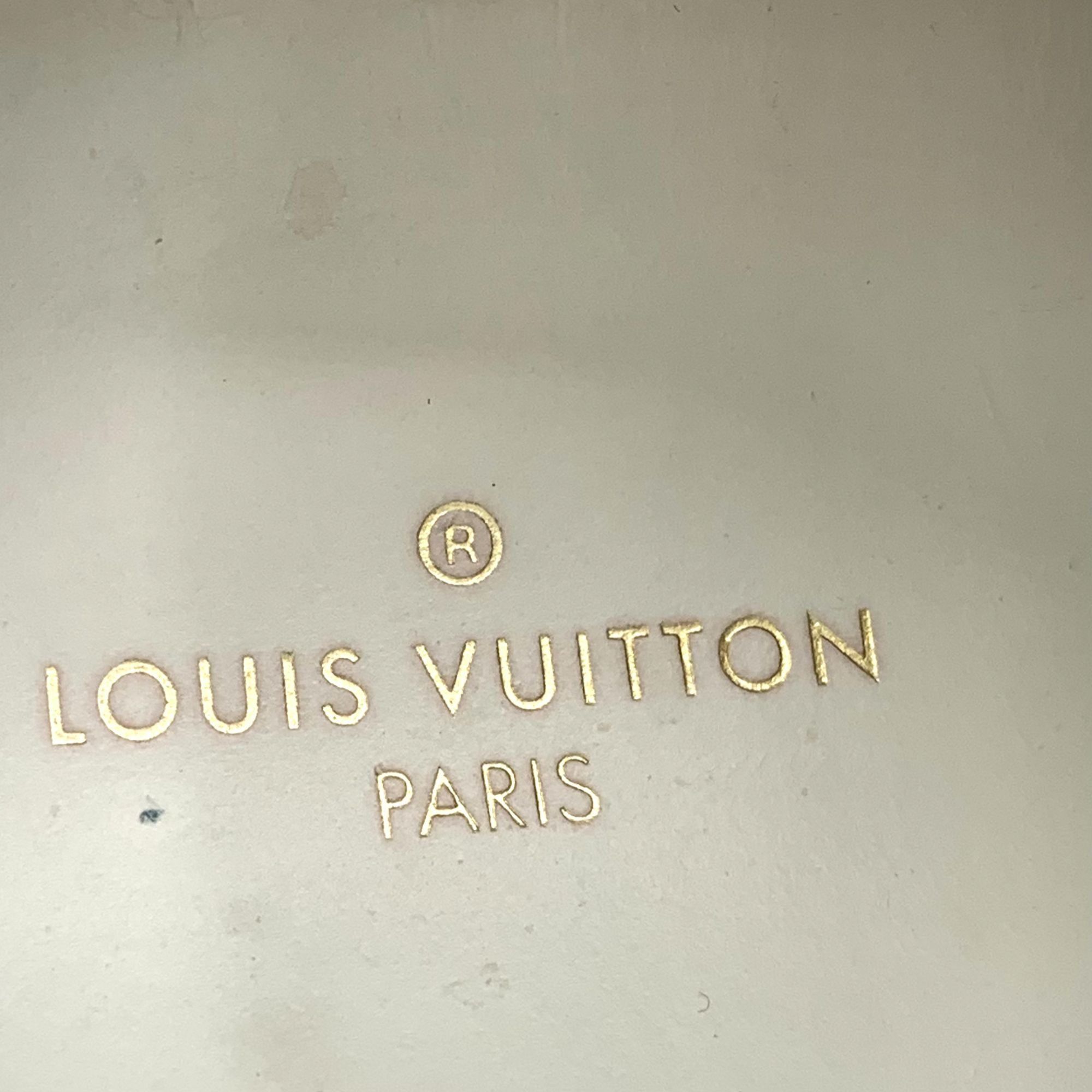 Louis Vuitton Louis Vuitton White Ripple Texture Leather Low-Top Casual Sn Size US 6 / EU 39 - 2 Thumbnail