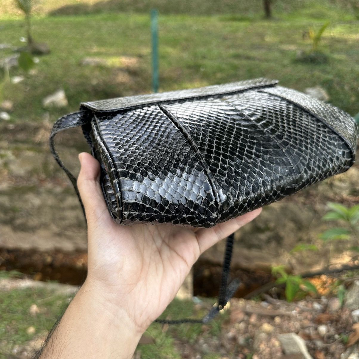 Salvatore Ferragamo Salvatore Ferragamo Vintage Snakeskin Shoulder Bag Size ONE SIZE - 7 Thumbnail