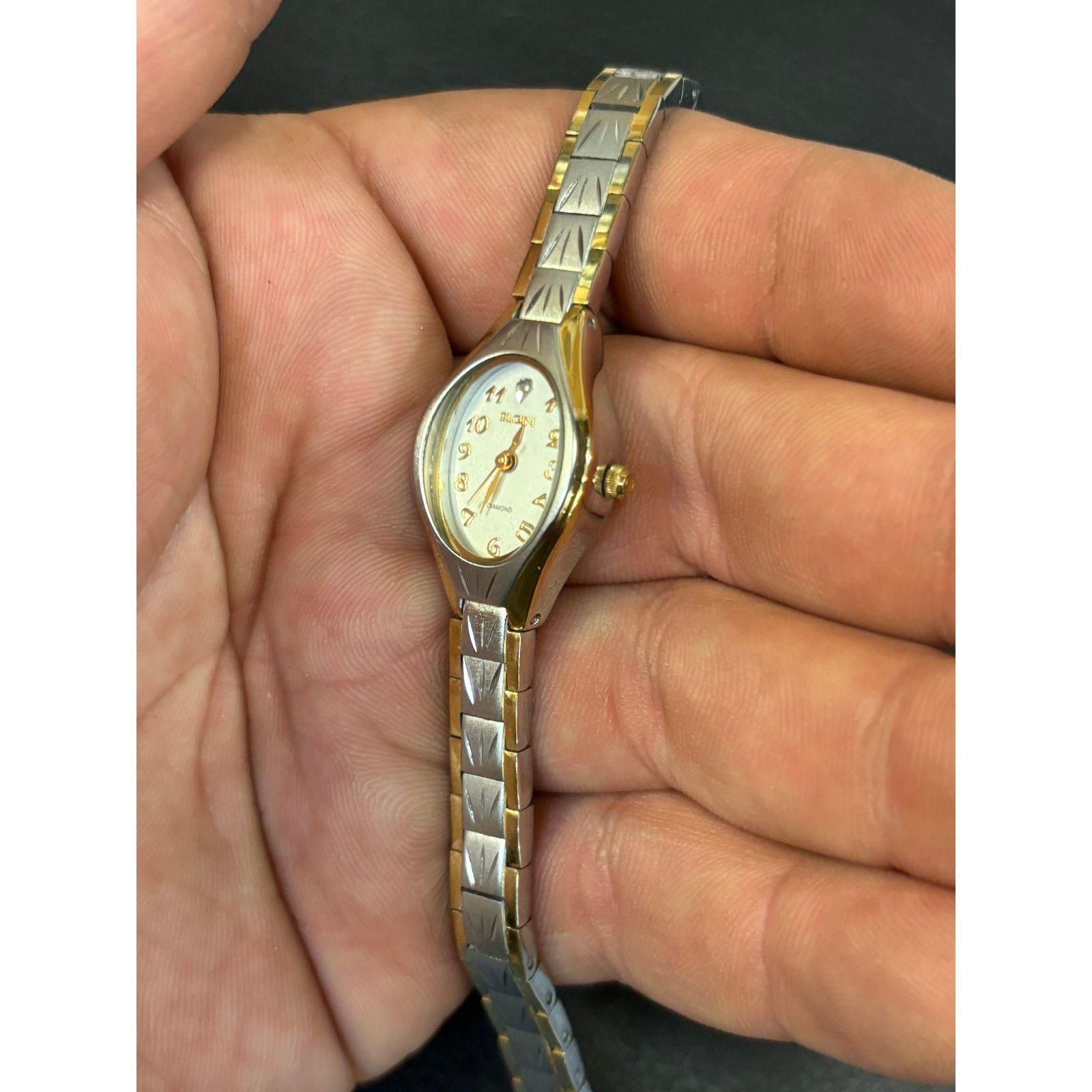 Elgin National Watch Company Vintage Elgin 2-Tone Women’s Watch! New Battery! Size ONE SIZE - 5 Thumbnail