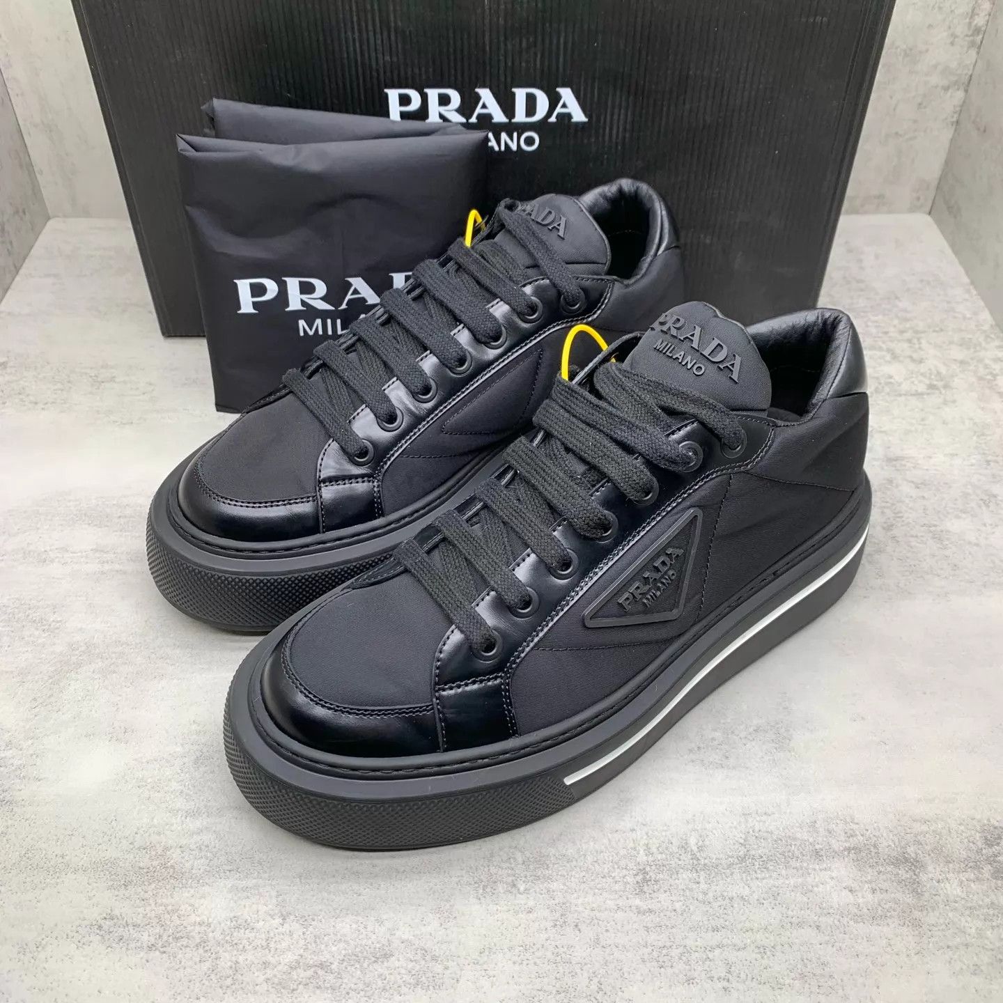 Prada Prada shoes sneakers y2k archive avant garde rétro 2000s 00s