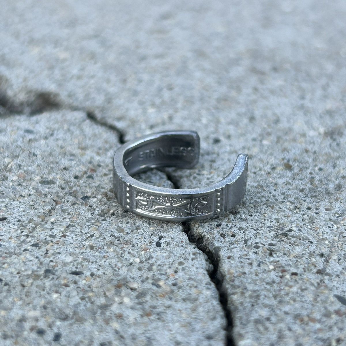 Vintage Handcrafted 1/1 Silver Ring Size ONE SIZE - 1 Thumbnail