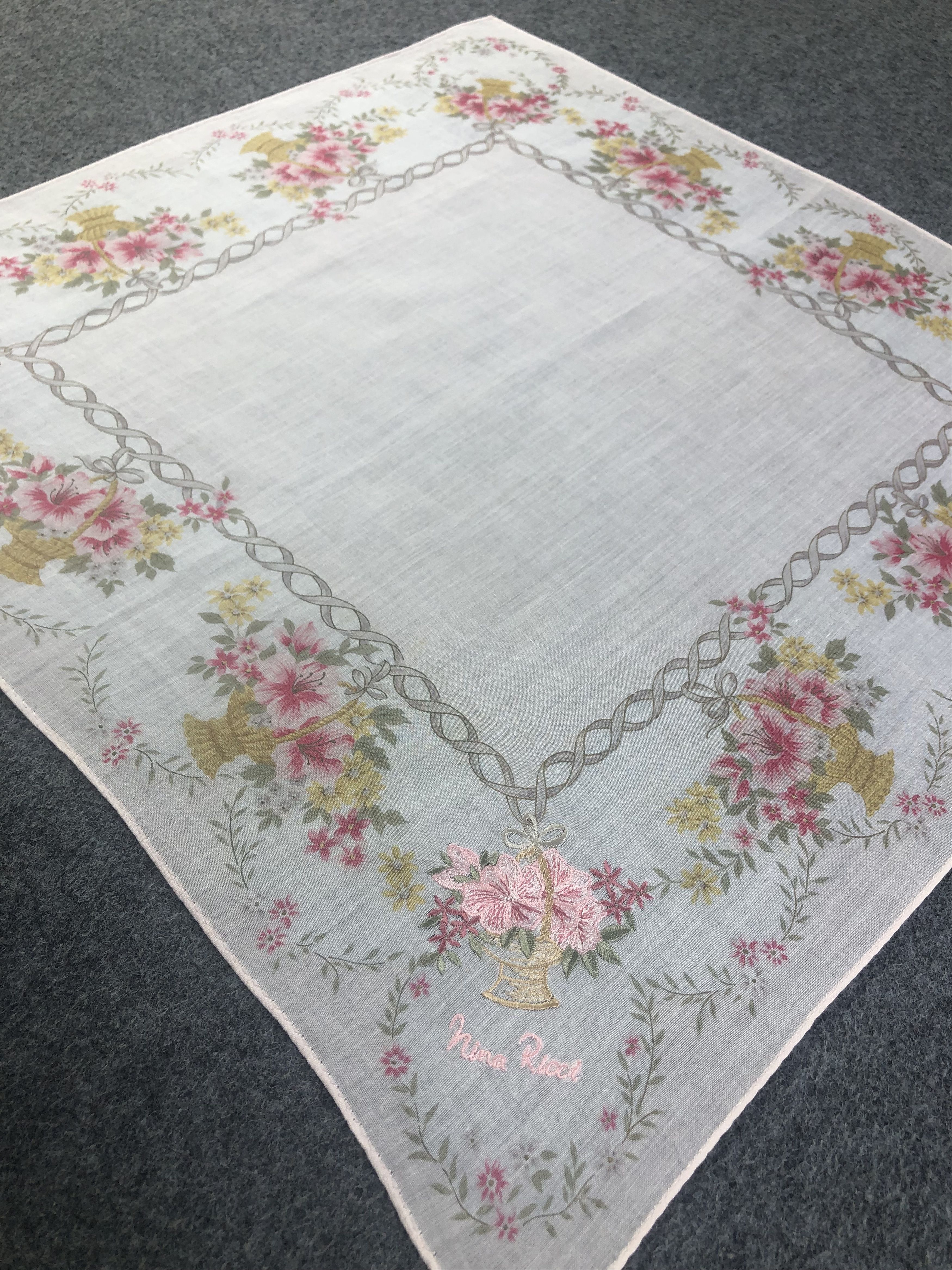 Nina Ricci × Vintage Nina Ricci Handkerchief / Bandana / Neckerchief Size ONE SIZE - 4 Thumbnail