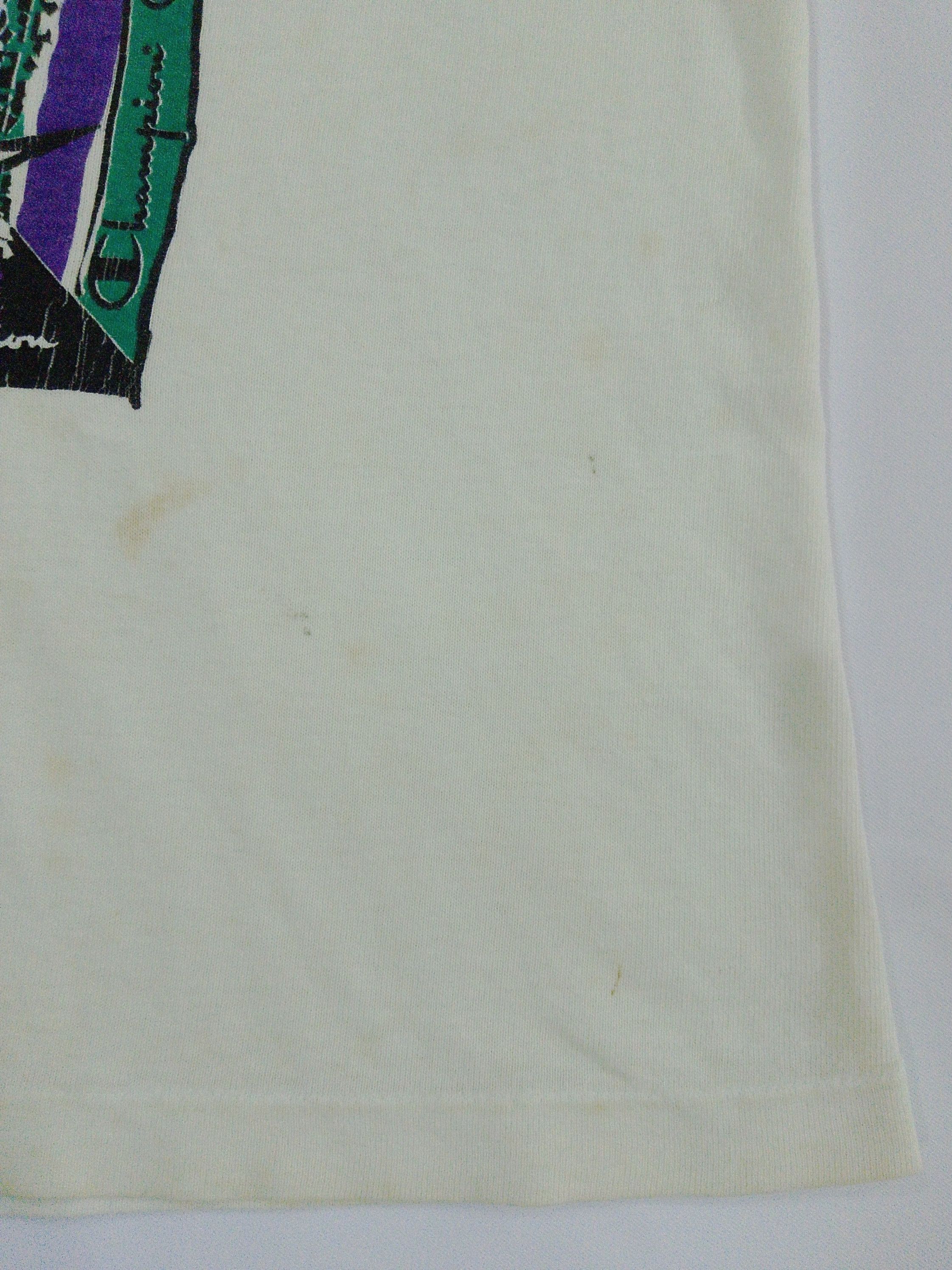 Champion Vintage Champion USA made Tee XL – Distressed Faded Yellow Size US XL / EU 56 / 4 - 9 Thumbnail